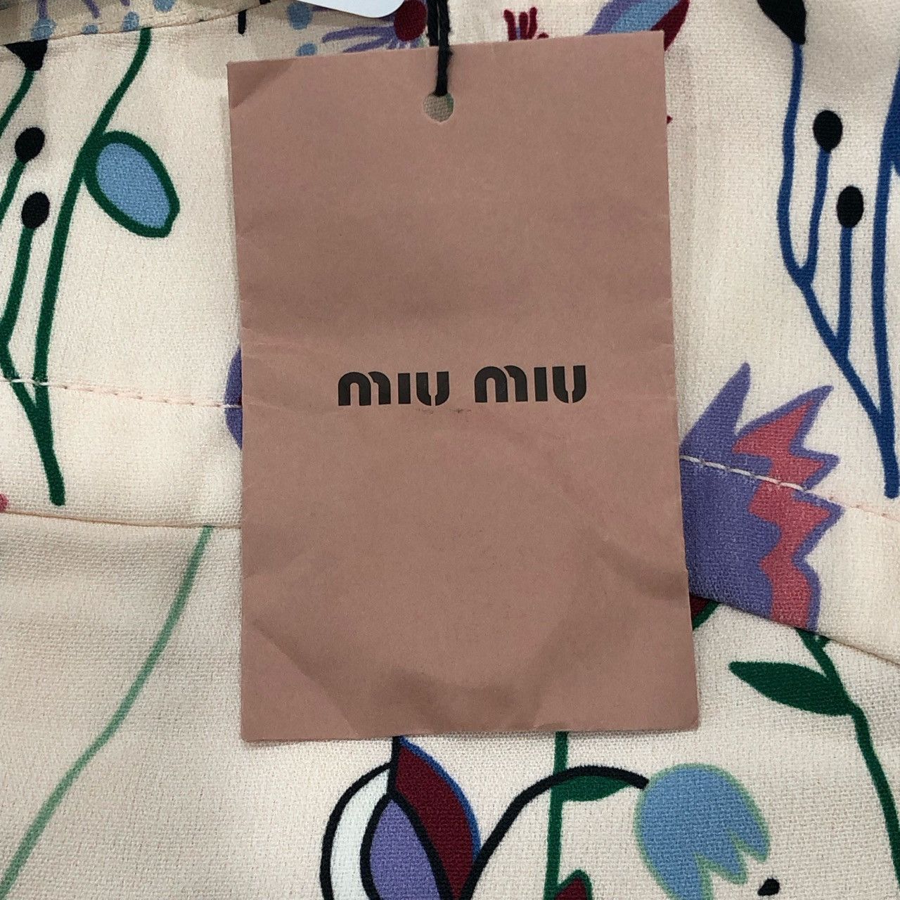 Miu Miu MiuMiu Floral Print Beige Casual Shorts Size 27" / US 4 / IT 40 - 7 Thumbnail