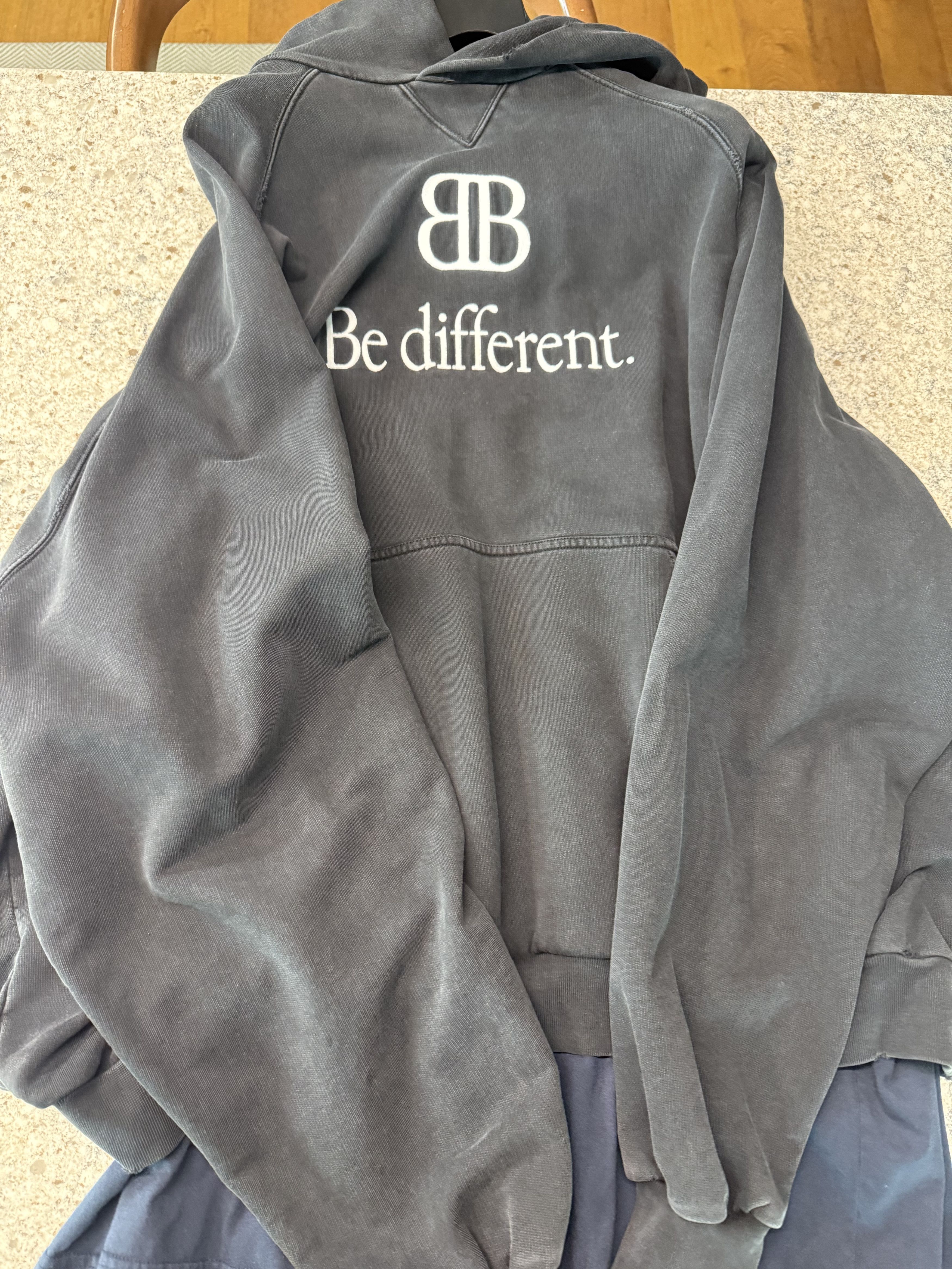 Balenciaga Balenciaga Be Different Patched Layered Hoodie Size US M / EU 48-50 / 2 - 2 Thumbnail