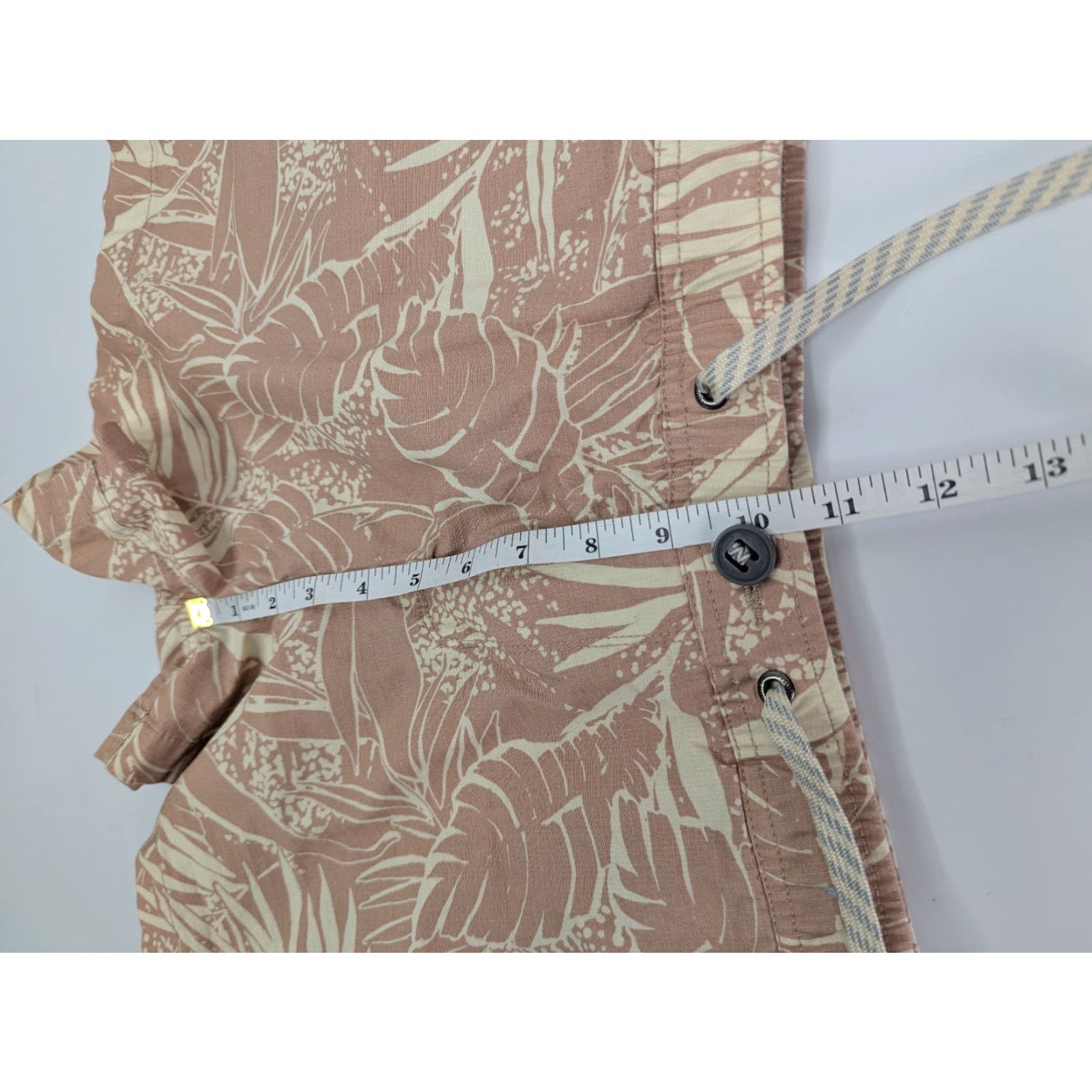 Vuori Vuori Shorts Ladies L Pink Ripstop Elastic Waist Drawstring VW364 Casual Travel Athletic Modern American, Classic Womens Size 36" / US 14 / IT 50 - 4 Thumbnail