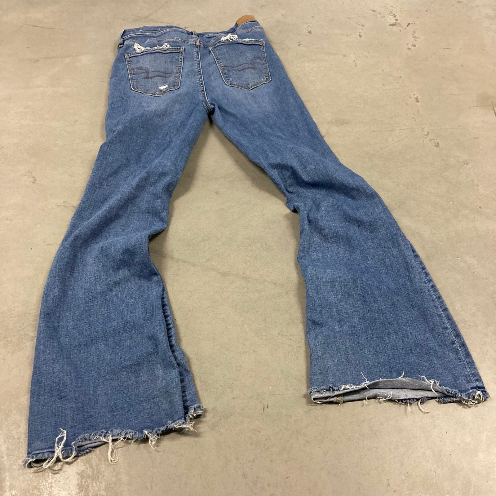 American Eagle Outfitters Y2k high rise American eagle flare bootcut jeans 28x30 Size 28" / US 6 / IT 42 - 2 Thumbnail