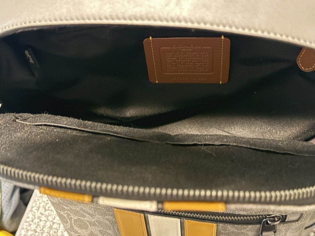 Coach Coach West Backpack in Signature Canvas with Varsity Stripe Size ONE SIZE - 6 Thumbnail