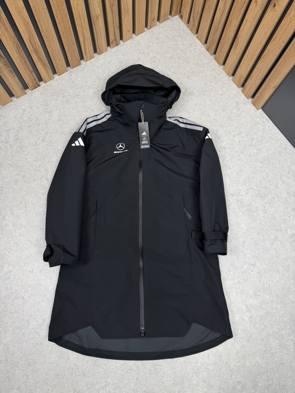Mercedes-Benz Adidas Mercedes AMG Petronans Formula 1 Team Jacket Size S Size S / US 4 / IT 40 - 8 Thumbnail