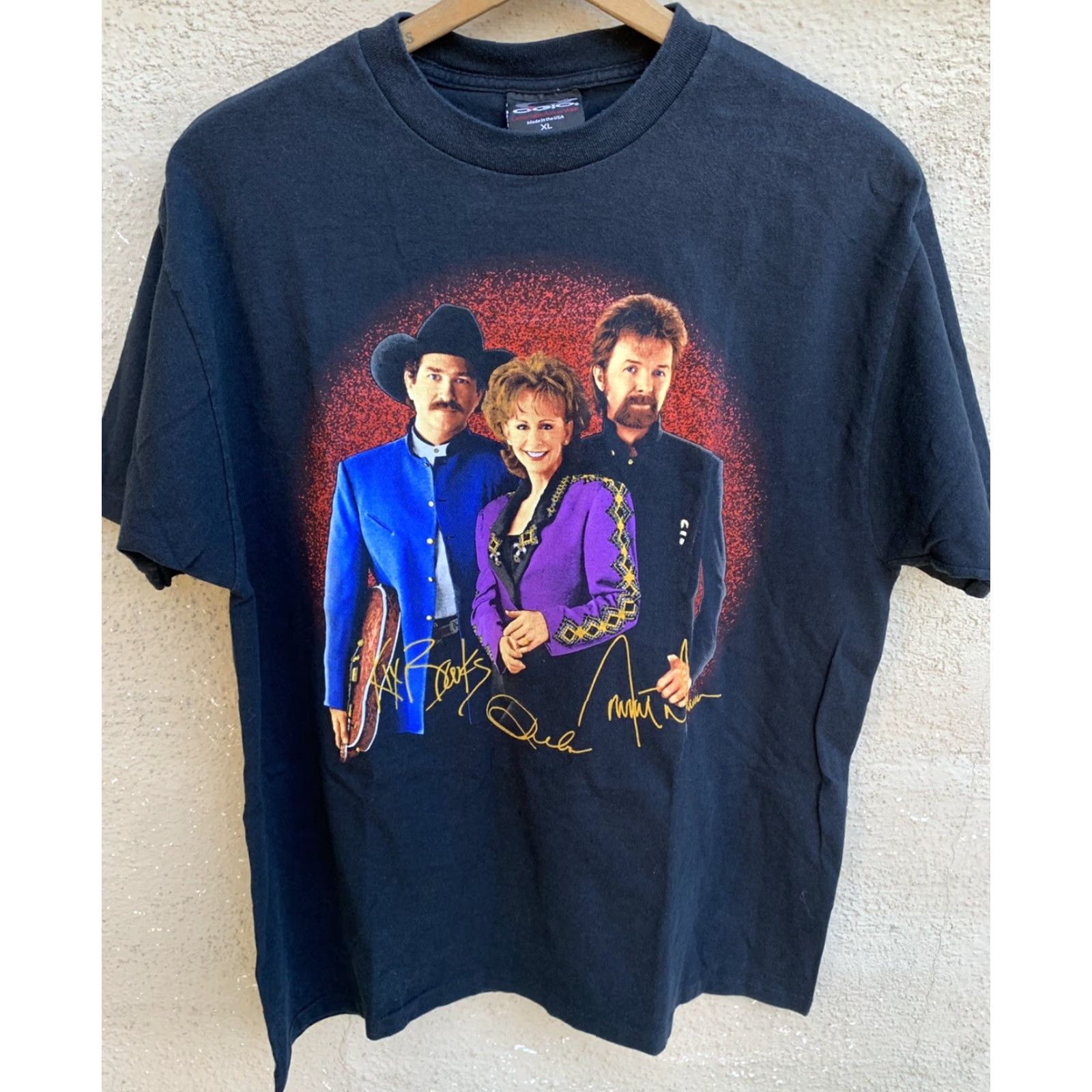 Vintage VINTAGE Mobil 1 Presents The Brook & Dunn & Reba tour t-shirt XL Short Sleeve Men Black Graphic Tee 1990s Concert 1997 Size US XL / EU 56 / 4 - 3 Thumbnail