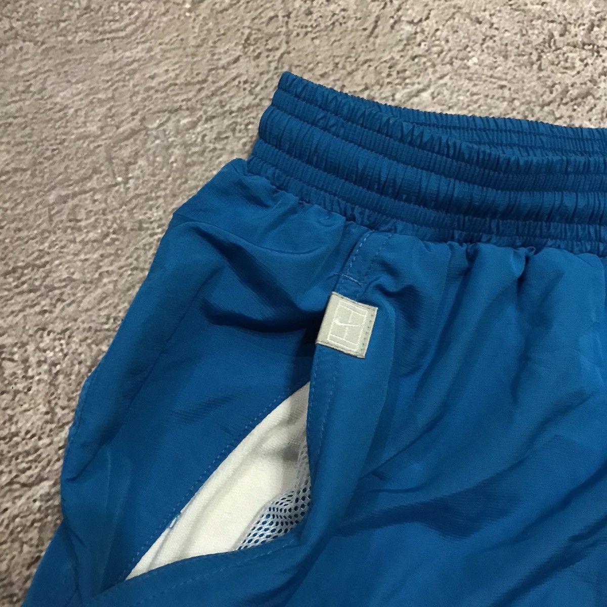 Vintage Vintage Nike Blue Shorts Y2K Streetwear Swoosh Oversized 34 Size US 34 / EU 50 - 3 Thumbnail