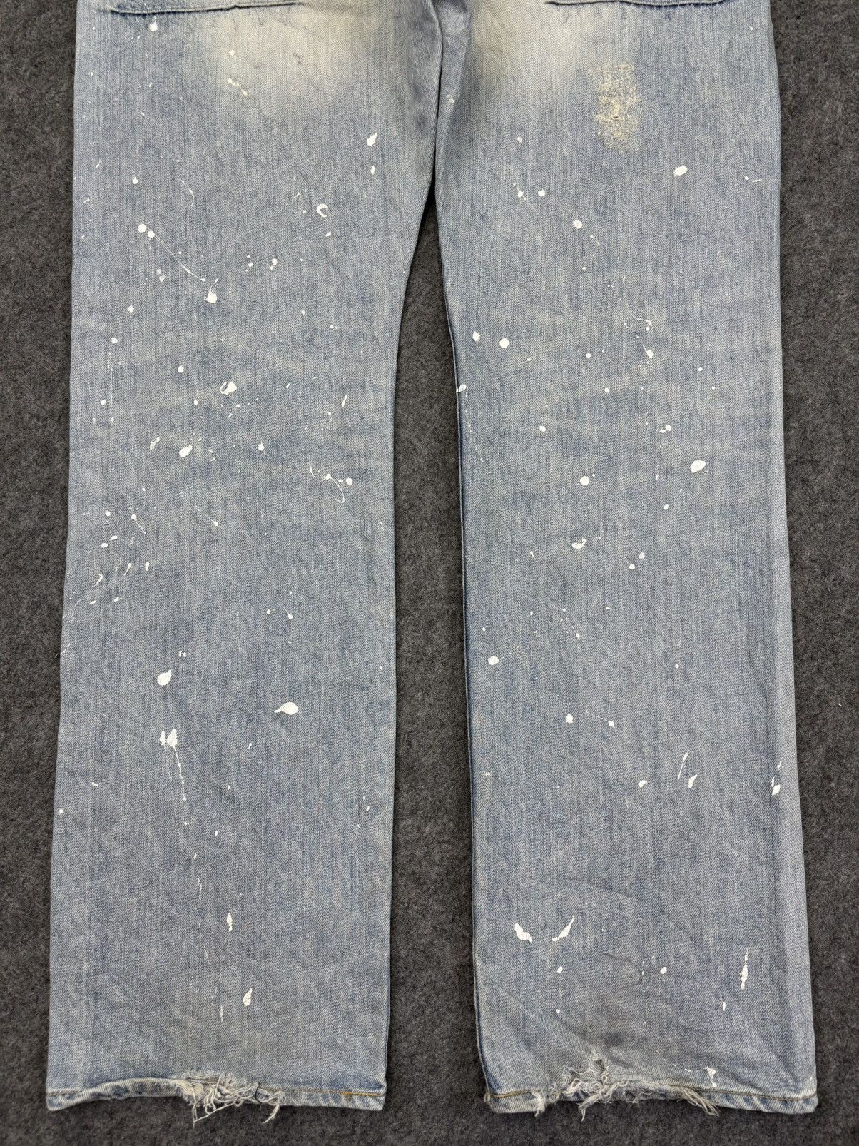 Takeo Kikuchi Takeo Kikuchi Painter Distressed Light Wash Denim F992 Size US 37 - 8 Thumbnail
