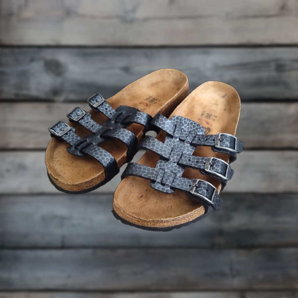 Birkenstock Birkenstock Xenia Sandals Women's 6 Gray Metallic Leather 3 Strap Buckle Slip-On Snakeskin Casual Size US 6 / IT 36 - 1 Thumbnail