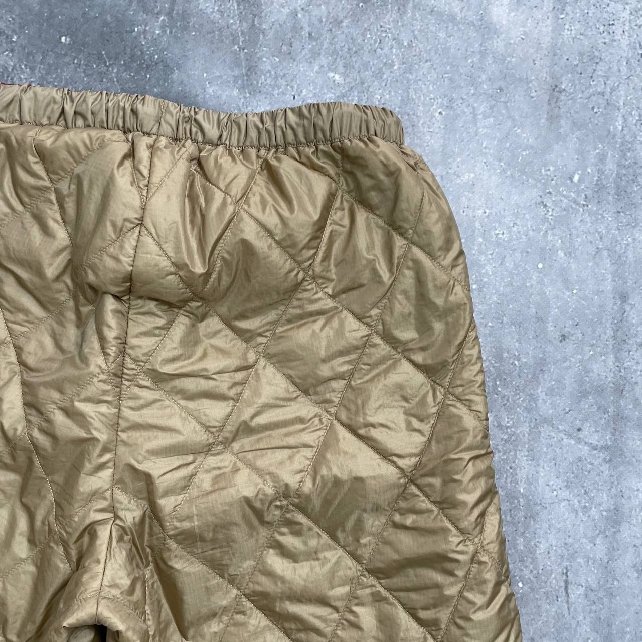Japanese Brand × Montbell Montbell Reversible Thermawrap Shorts Women's Red/ Gold Size 26" / US 2 / IT 38 - 12 Thumbnail
