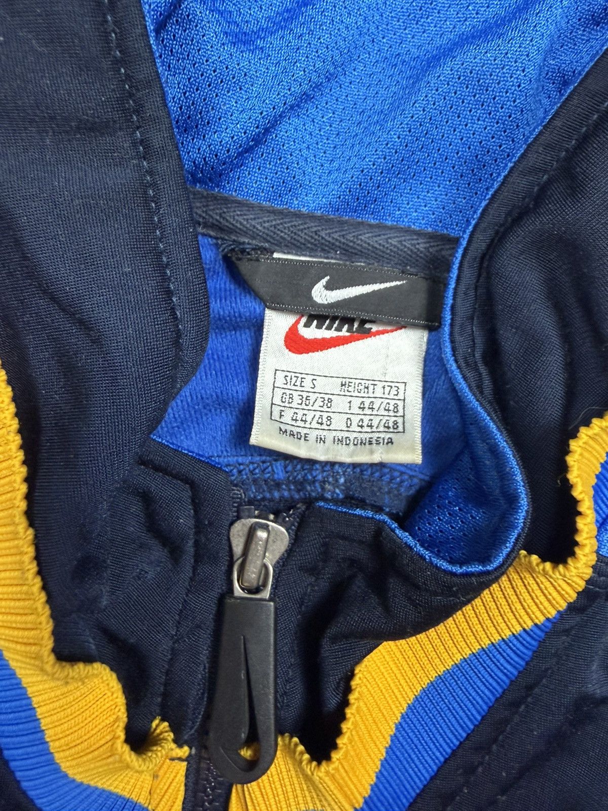 Nike Nike vintage track jacket Size US M / EU 48-50 / 2 - 3 Thumbnail