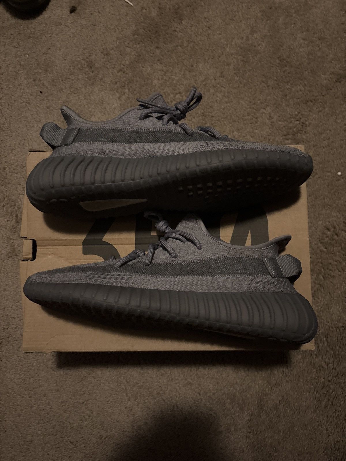 Yeezy YEEZY BOOST 350 V2 STEEL GREY Size US 9.5 / EU 42-43 - 2 Thumbnail