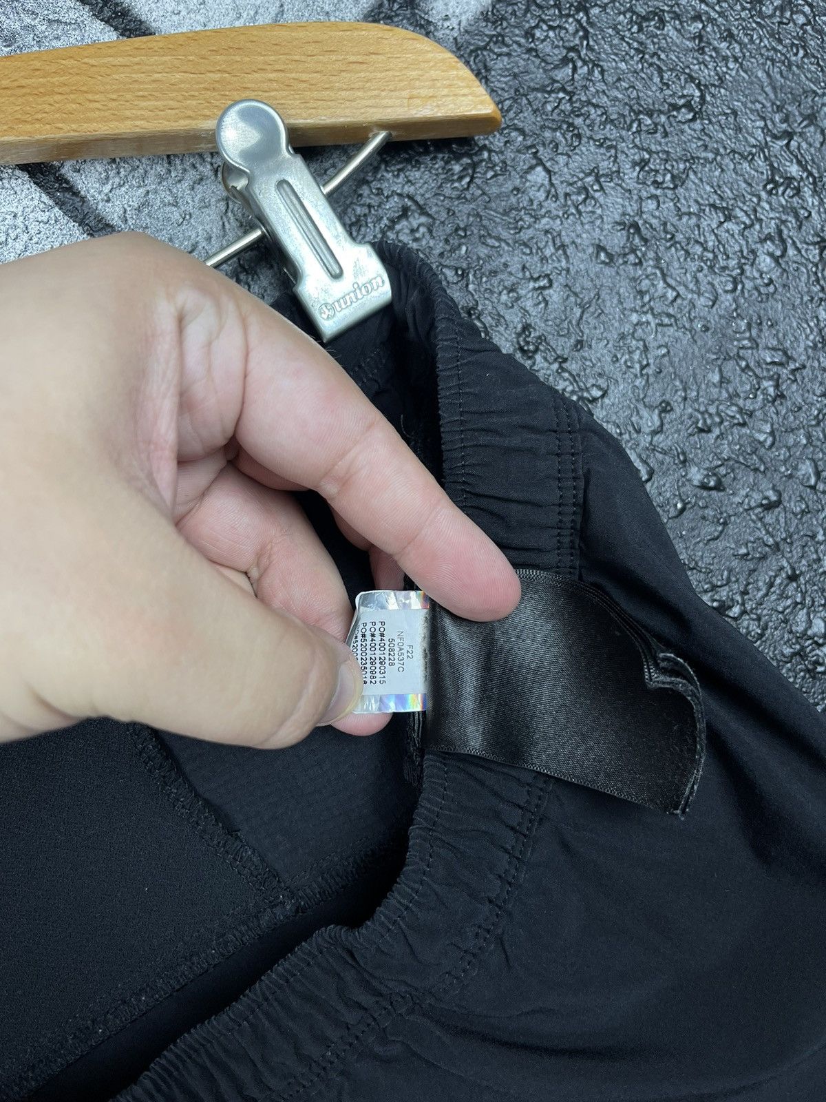 The North Face The North Face UPF 40+ Lightweight Active Pants Men’s Size L Size US 34 / EU 50 - 13 Thumbnail