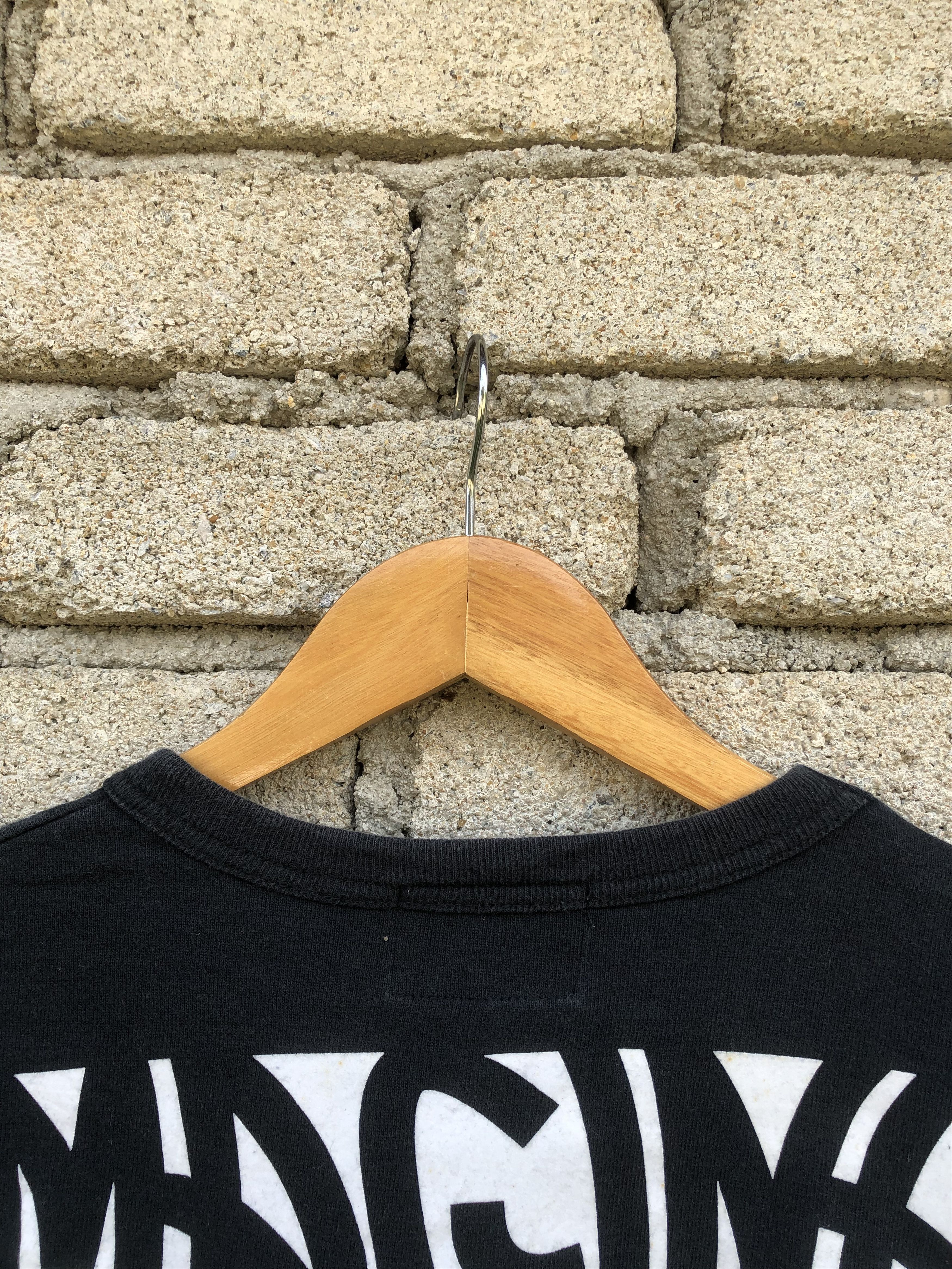 Japanese Brand Vintage Narcotic Grafitti Art Collection 2003 S/S Tee Size US L / EU 52-54 / 3 - 5 Thumbnail