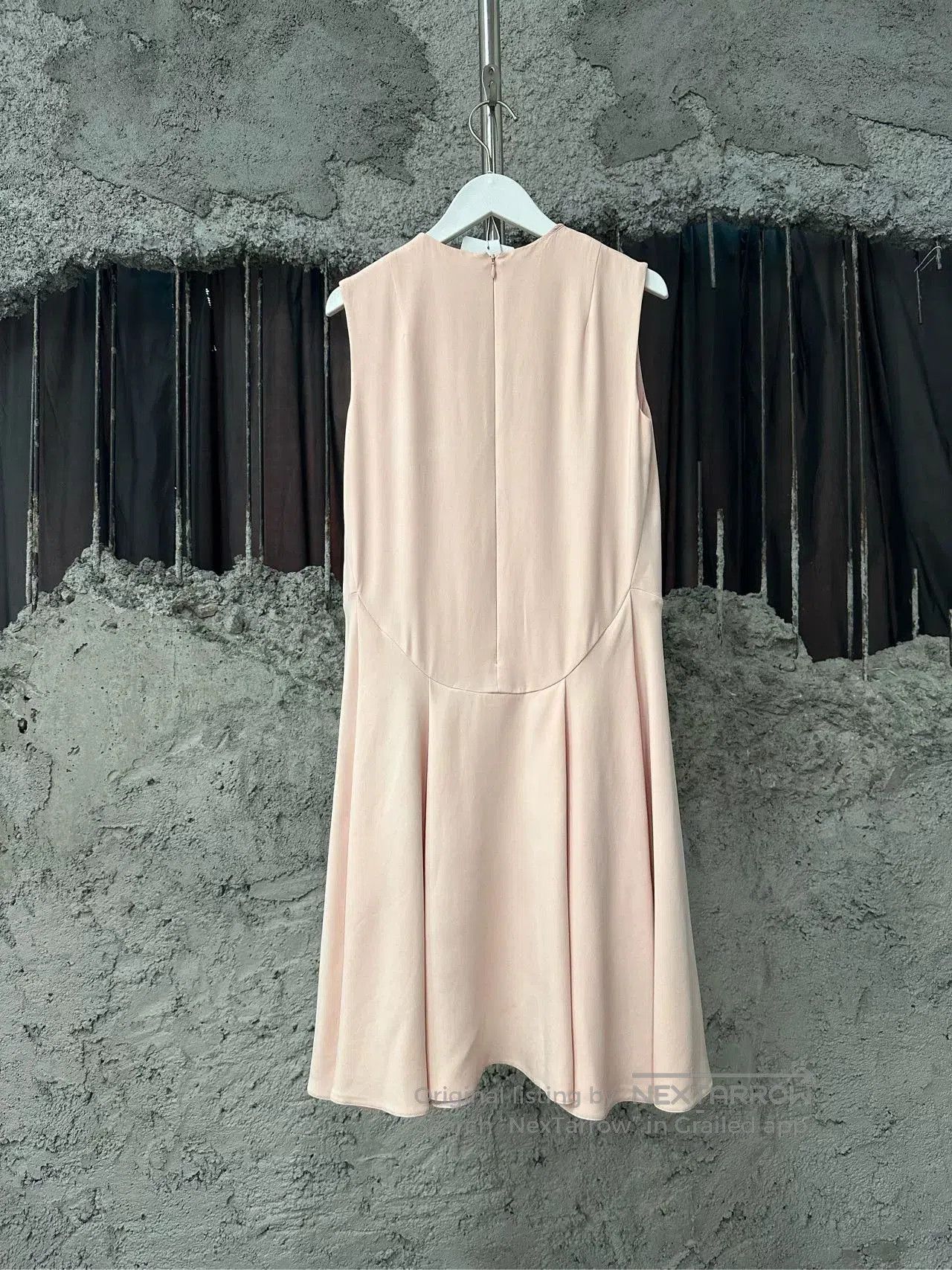 Dior dior sleeveless dress in pale pink. Size US 36 / EU 52 - 2 Thumbnail