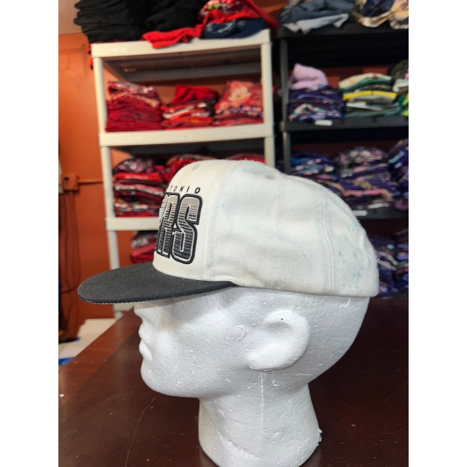 Mitchell & Ness San Antonio Spurs Hat Cap Headwear Snapback NBA Basketball Size ONE SIZE - 3 Thumbnail
