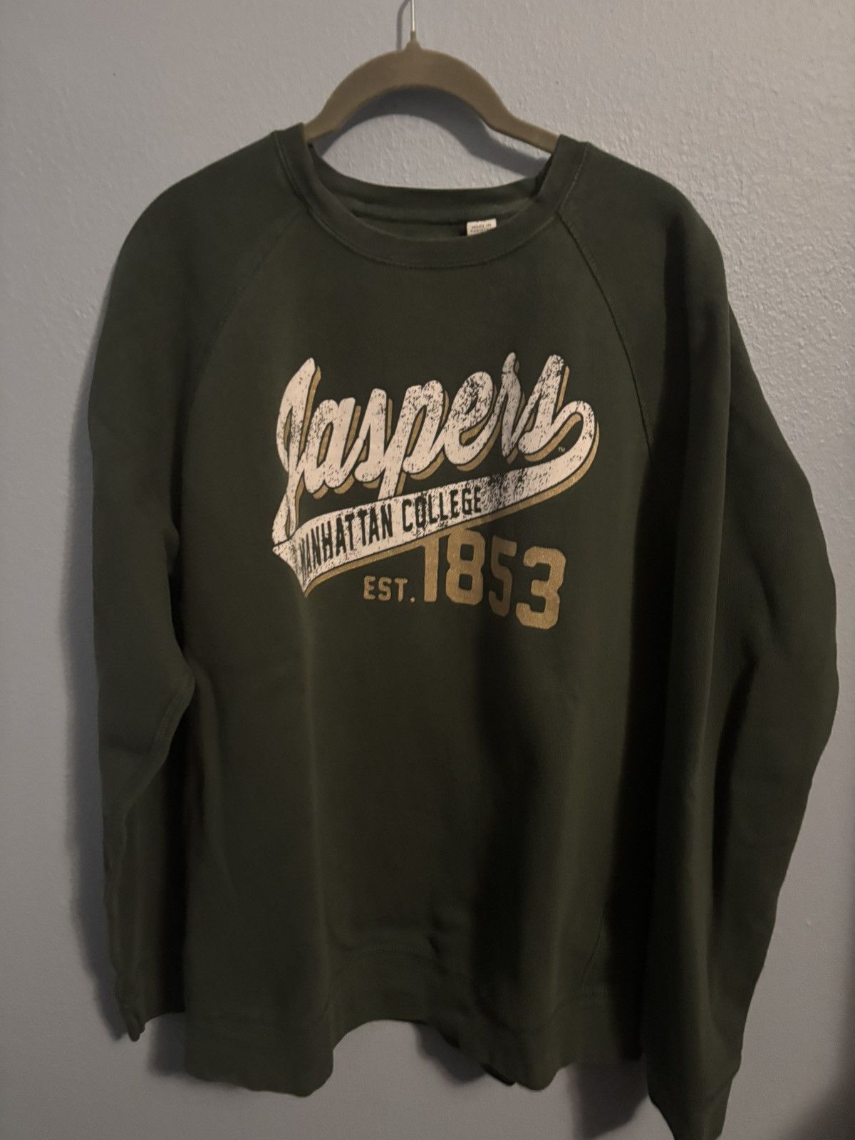 Other Manhattan College Jaspers Crewneck Sweater Size US L / EU 52-54 / 3 - 1 Thumbnail