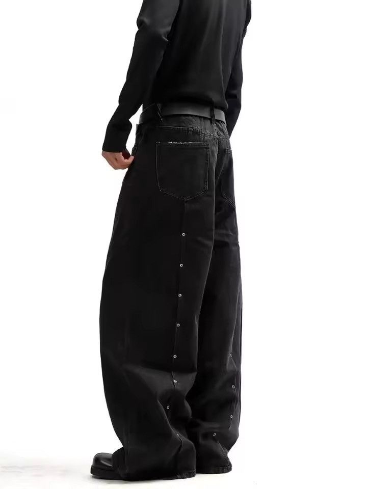 Japanese Brand Y2K Style Rivet Design Pleated Black Baggy Jean Size US 27 - 2 Thumbnail