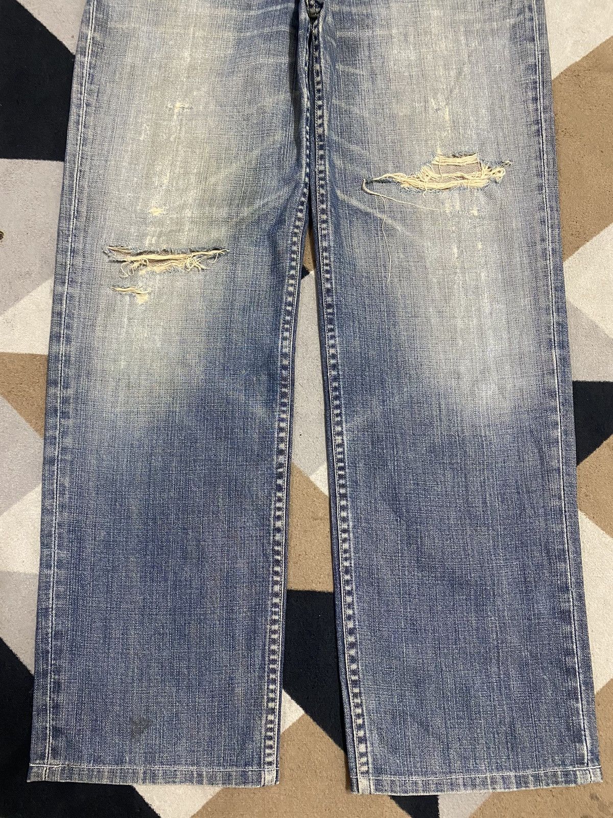 Levi's Vintage Levis 502 90s Distressed Loose Jeans Size US 31 - 5 Thumbnail