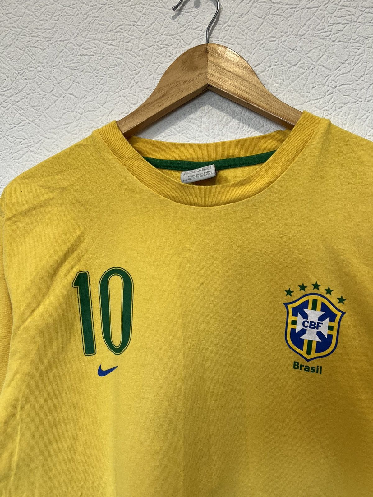 Vintage Vintage 00’s Nike Brazil Ronaldinho Size US XL / EU 56 / 4 - 2 Thumbnail