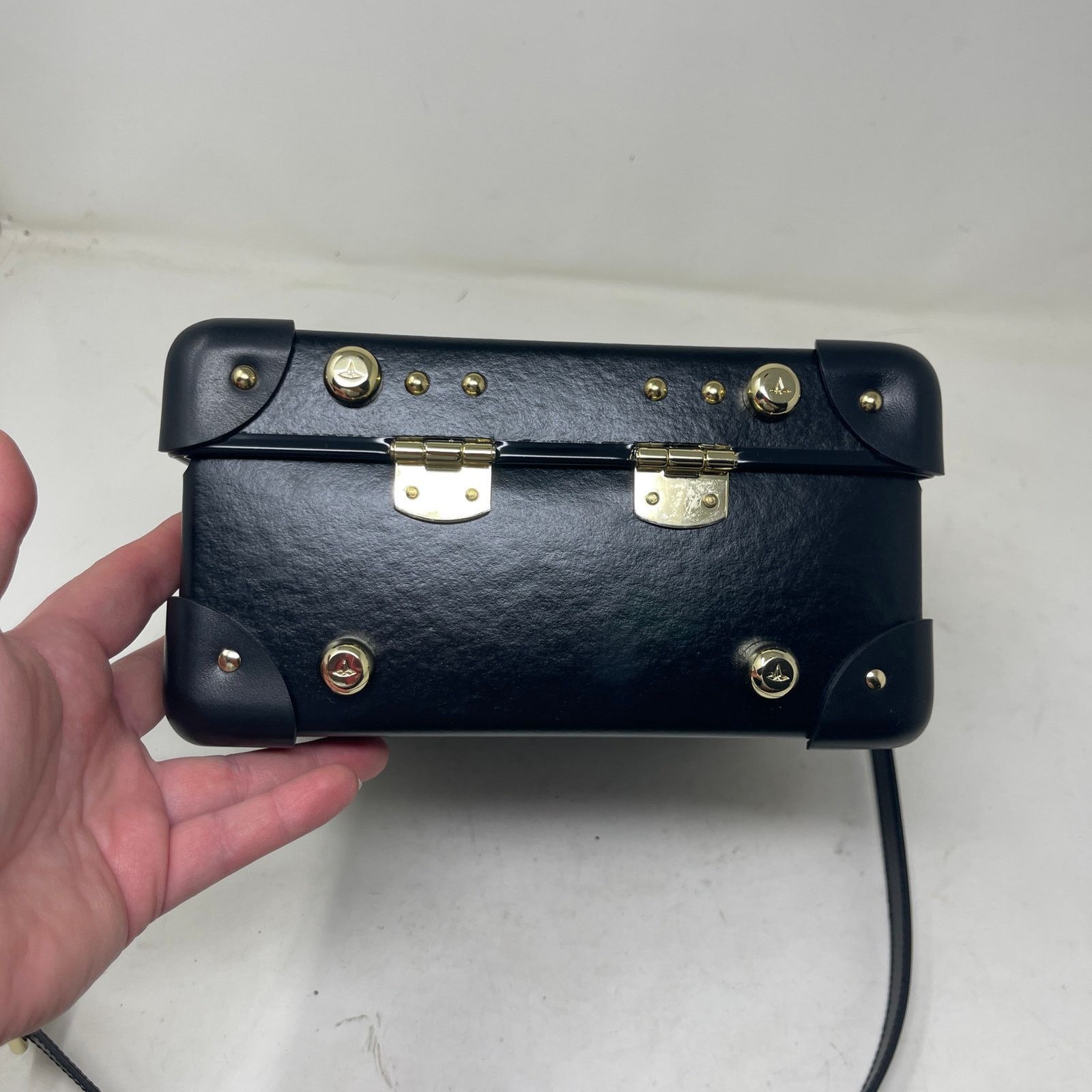 Other Globe Trotter The Centenary London Square Bag Black & Gold Size ONE SIZE - 14 Thumbnail