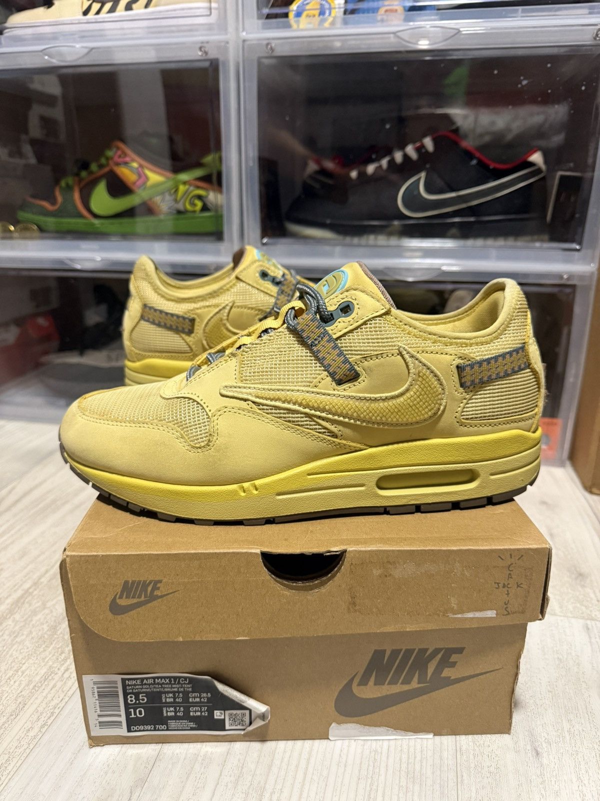 Nike × Travis Scott Nike Air Max 1 Cactus Jack Saturn Gold Size US 8.5 / EU 41-42 - 1 Thumbnail