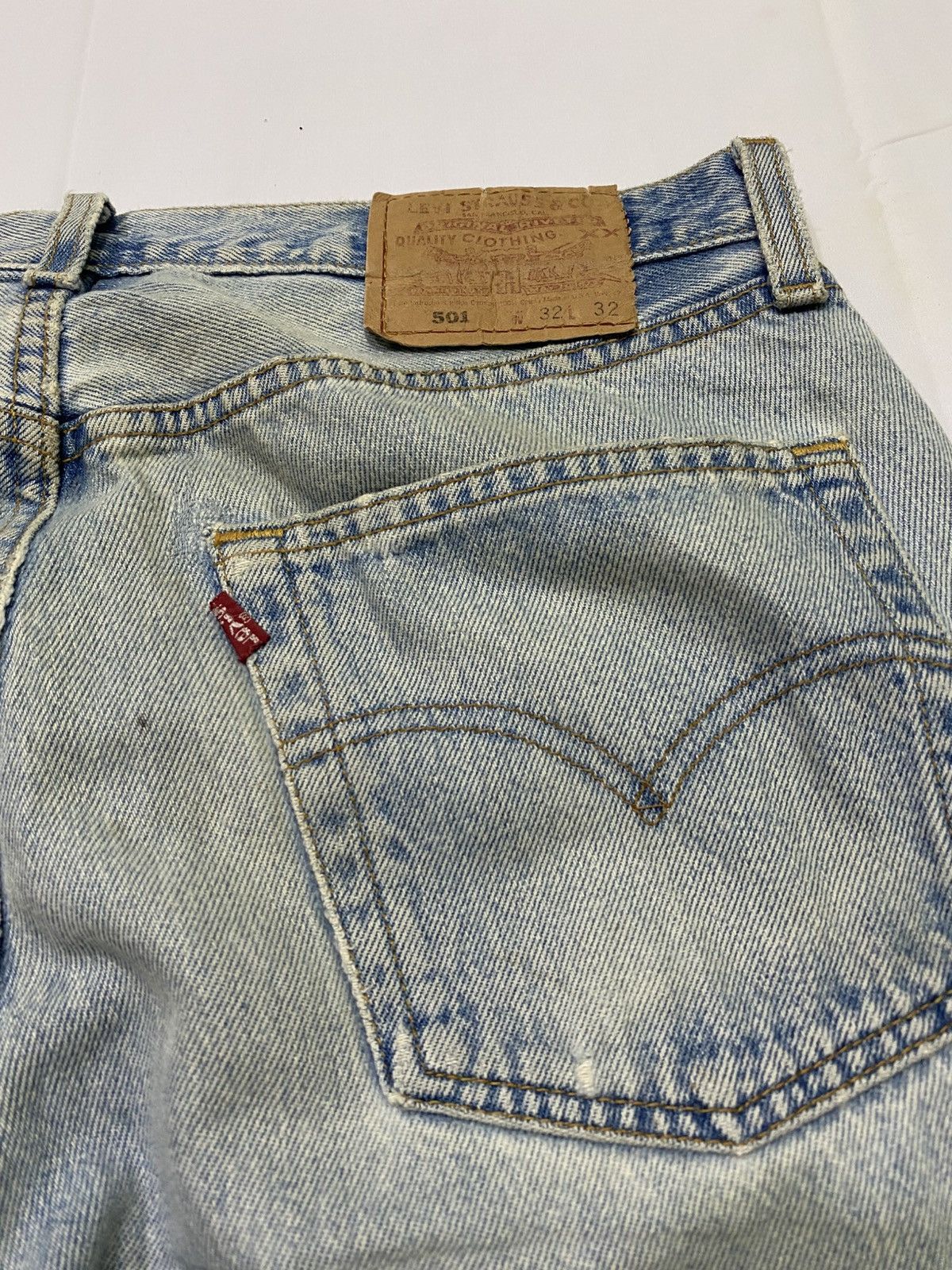 Levi's Vintage Levis 501 made in usa distressed jeans Size US 31 - 8 Thumbnail