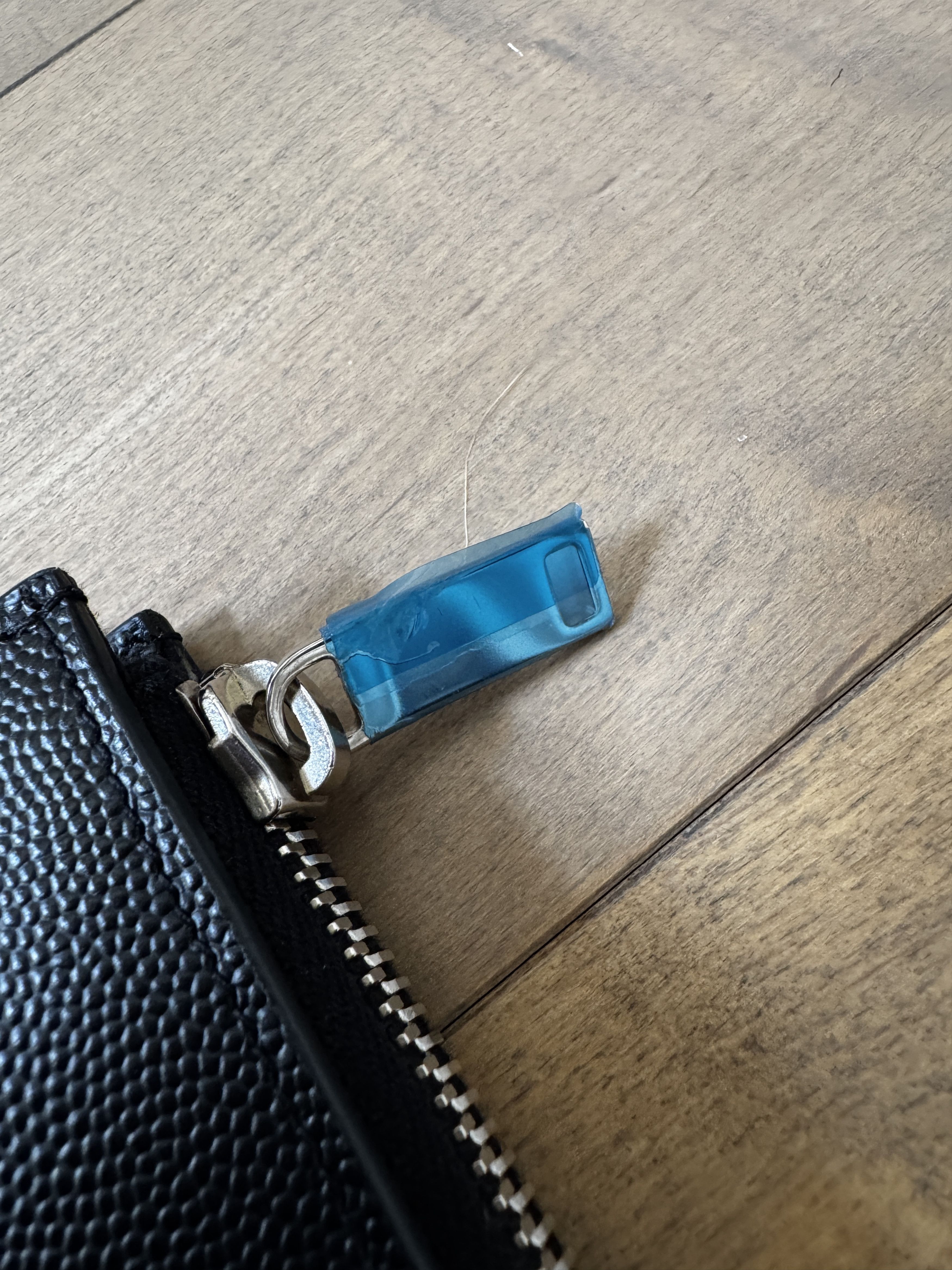 Saint Laurent Paris Saint Laurent Document Holder Leather Pouch - Large Size Size ONE SIZE - 3 Thumbnail