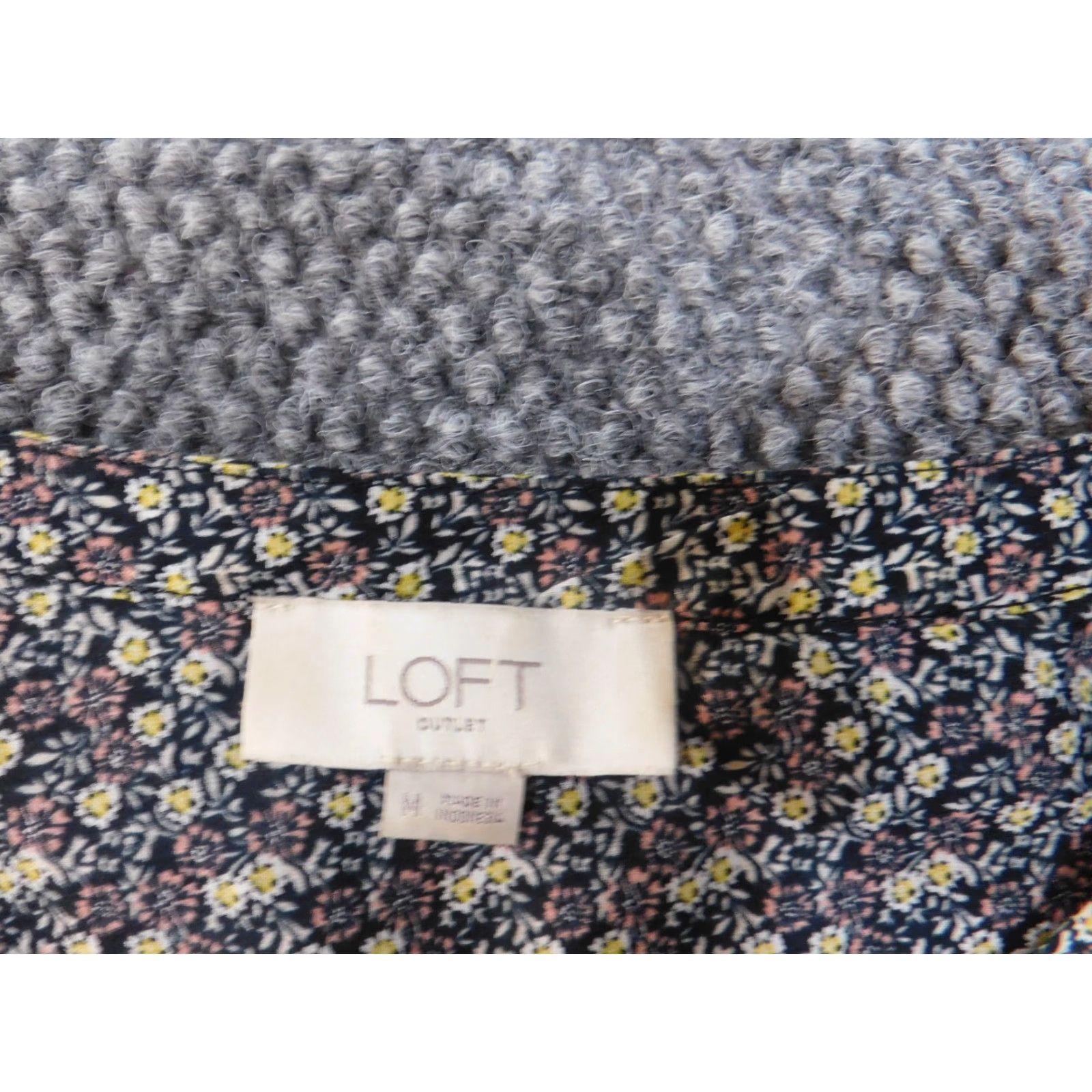 Ann Taylor Loft Top Button-Up Cotton Floral Long Sleeve Womens M Black Size M / US 6-8 / IT 42-44 - 3 Thumbnail