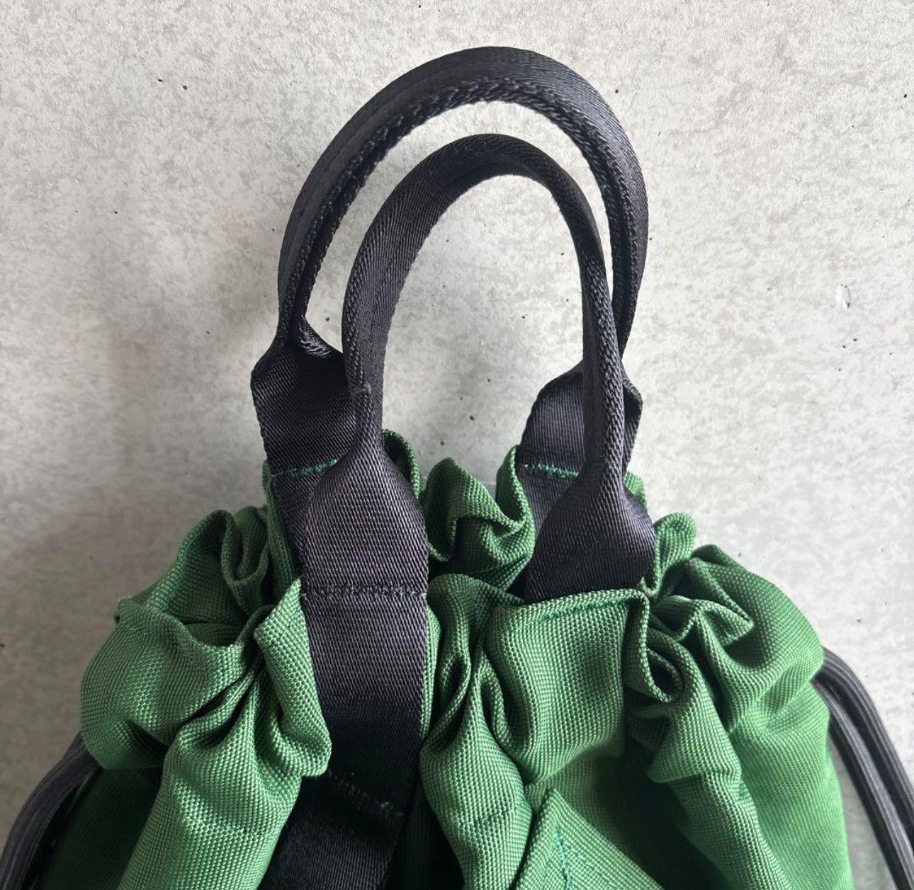 Issey Miyake × Japanese Brand ISSEY MIYAKE MEN KINCHAKU Napsack Backpack Green Size ONE SIZE - 5 Thumbnail