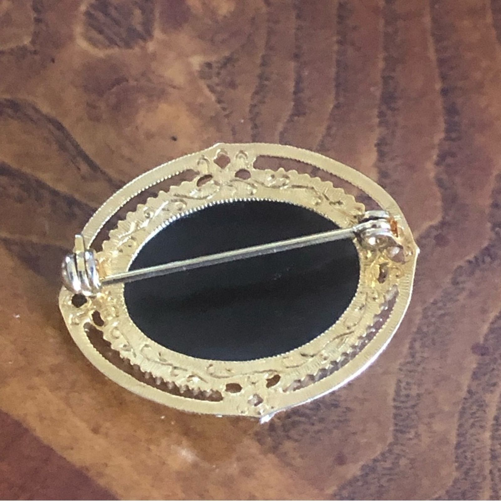 Vintage Vintage black agate porcelain rose brooch pin Size ONE SIZE - 7 Thumbnail