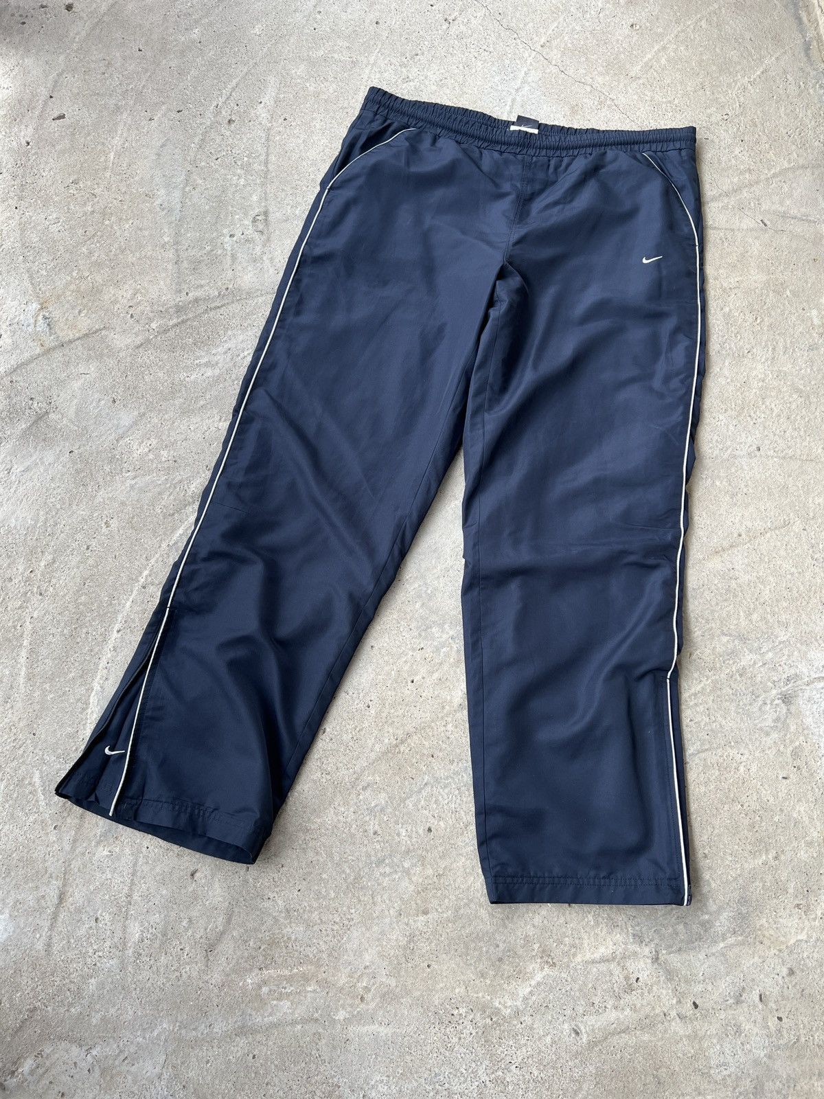 Nike Vintage Nike Sweatpants Size US 34 / EU 50 - 1 Thumbnail