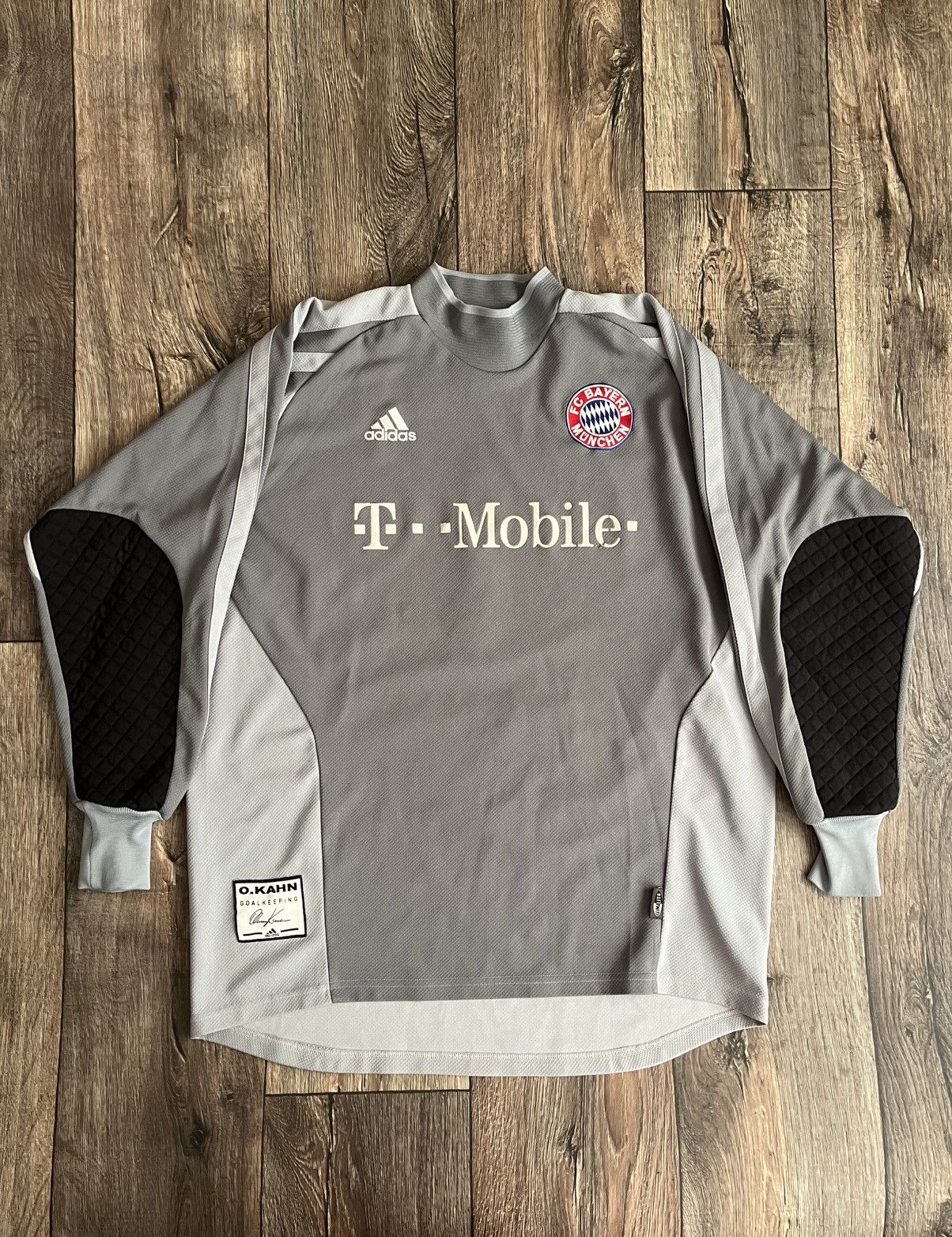 Adidas Adidas Bayern Munich #1 Oliver Kahn Goalkeeper Jersey 2002 Size US M / EU 48-50 / 2 - 1 Thumbnail
