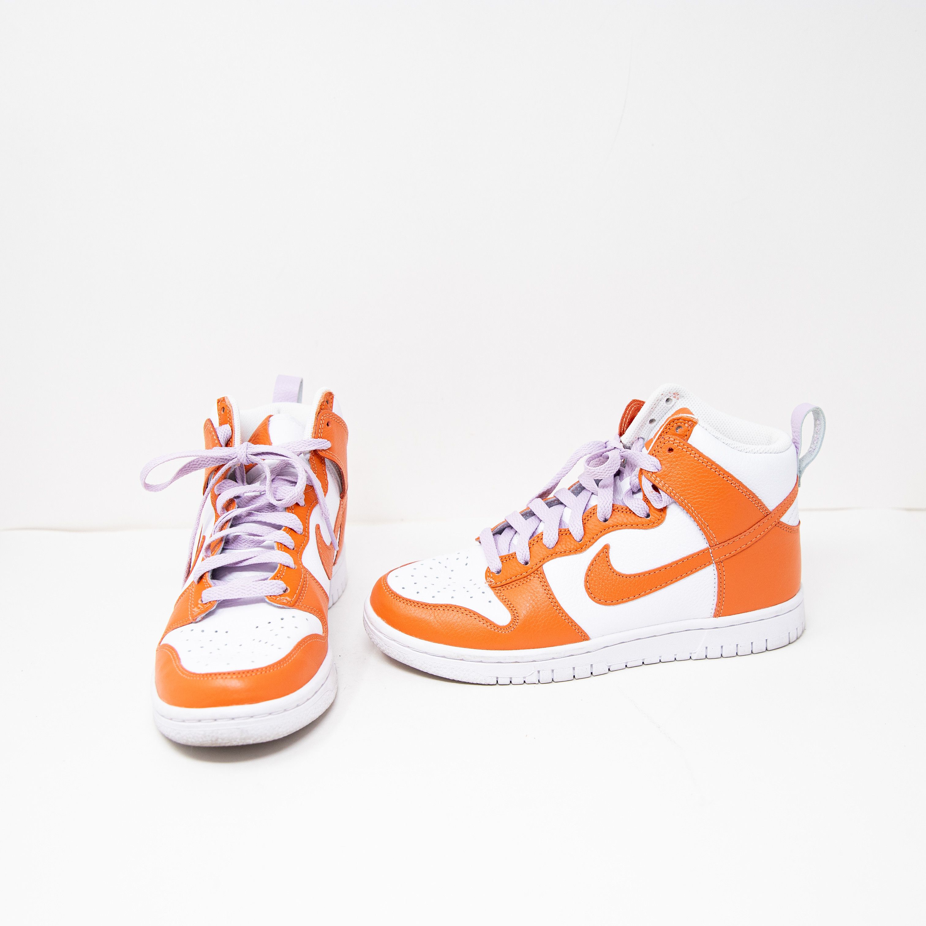 Nike Nike Women's Dunk High Top Retro SE Size US 7 / IT 37 - 1 Thumbnail