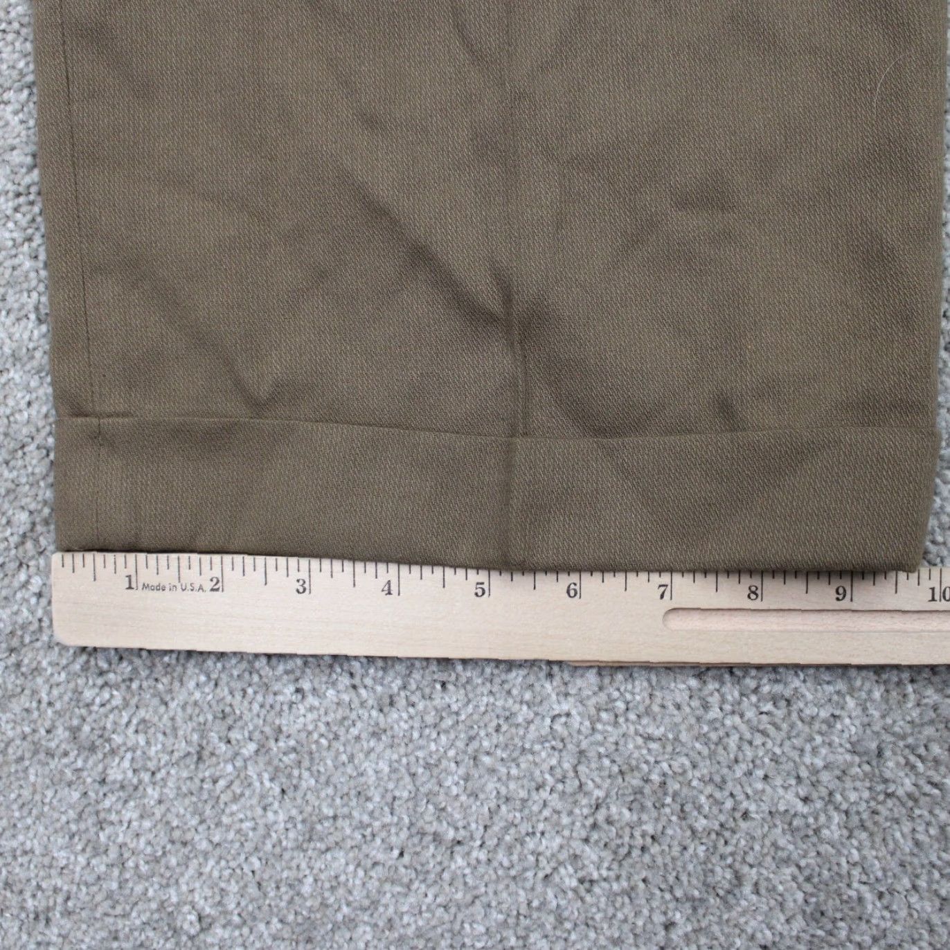 Haggar Haggar Dress Pants Mens 42x32 Beige NWT Pleated Cuffed Dacron Poly/Viscose Rayon Dress Pants City Preppy 42 Mens Size US 42 / EU 58 - 4 Thumbnail
