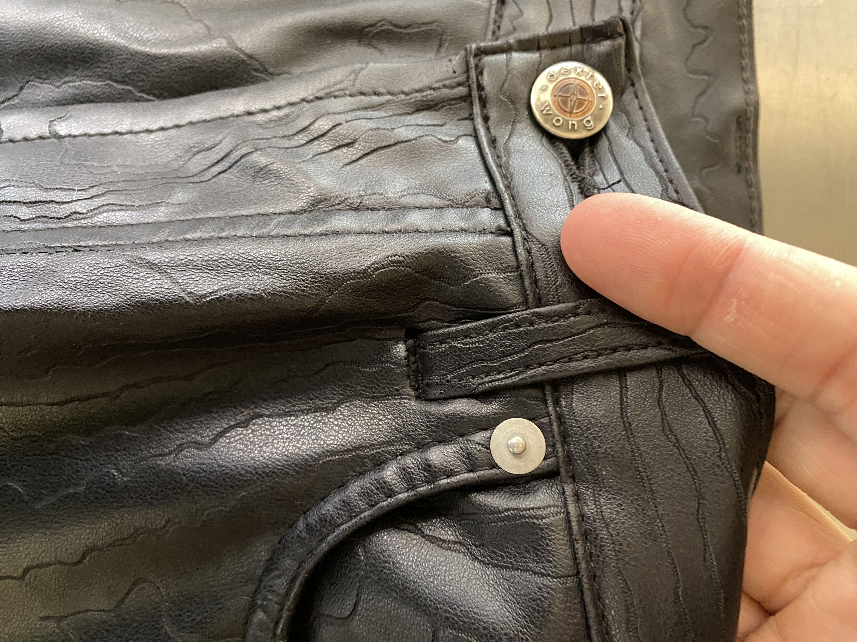 Dexter Wong 1990s DEXTER WONG FAUX LEATHER topography PANTS SIZE 30 Size US 30 / EU 46 - 5 Thumbnail