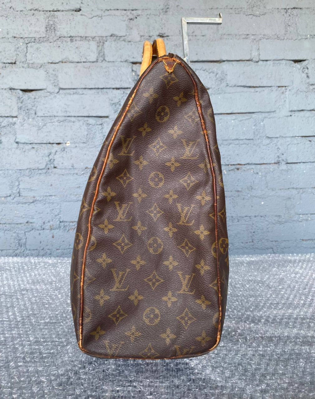 Louis Vuitton Authentic Vintage Louis Vuitton Keepall 45 Travel Size ONE SIZE - 4 Thumbnail