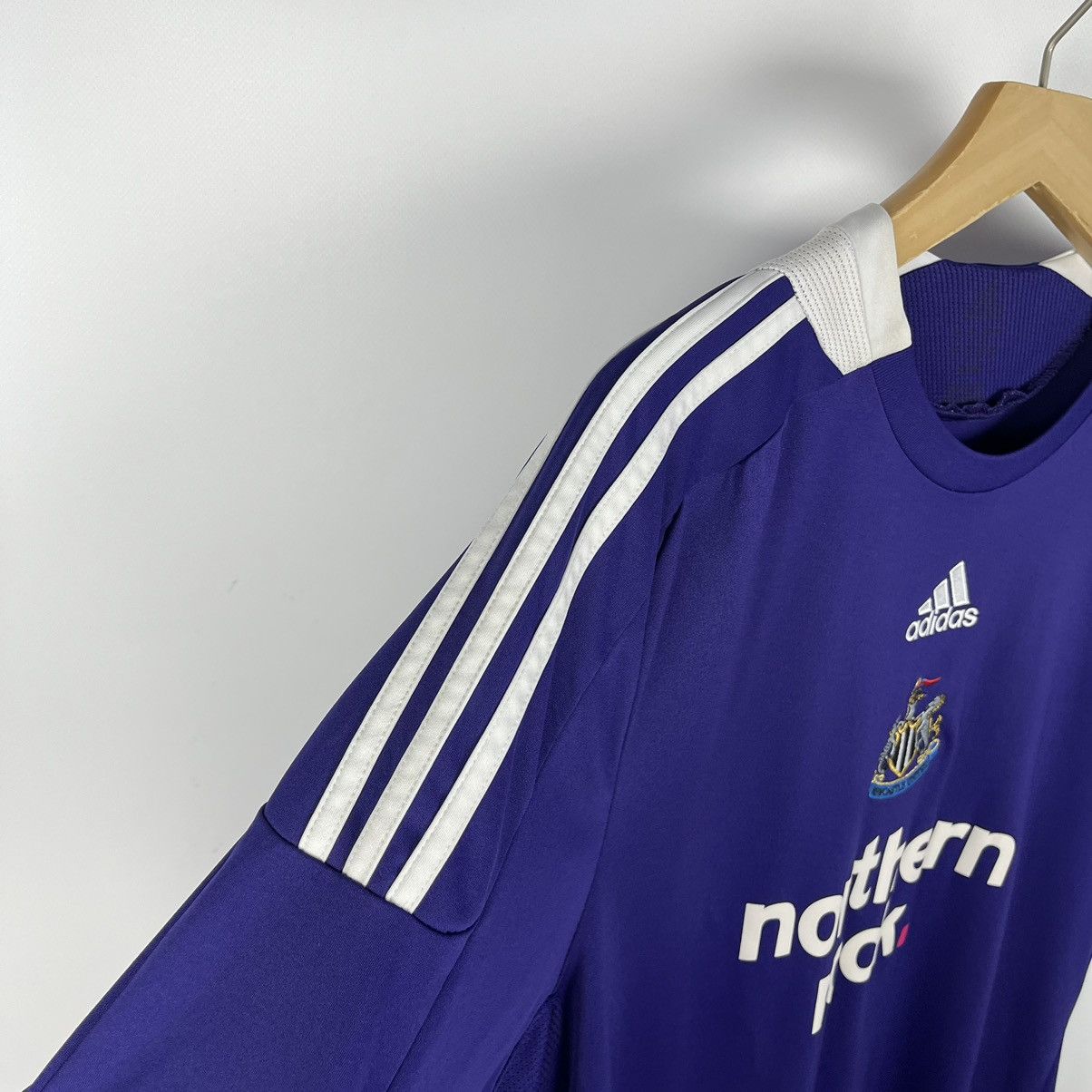 Adidas Vintage Adidas New Castle united home soccer jersey 2008 Size US L / EU 52-54 / 3 - 13 Thumbnail