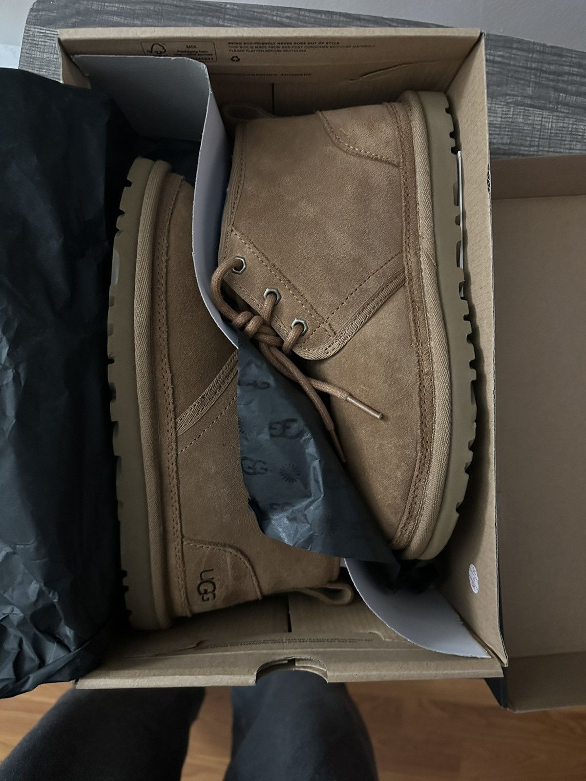 Ugg UGG Neumel Boots M6 W7.5 Size US 6 / IT 36 - 2 Thumbnail