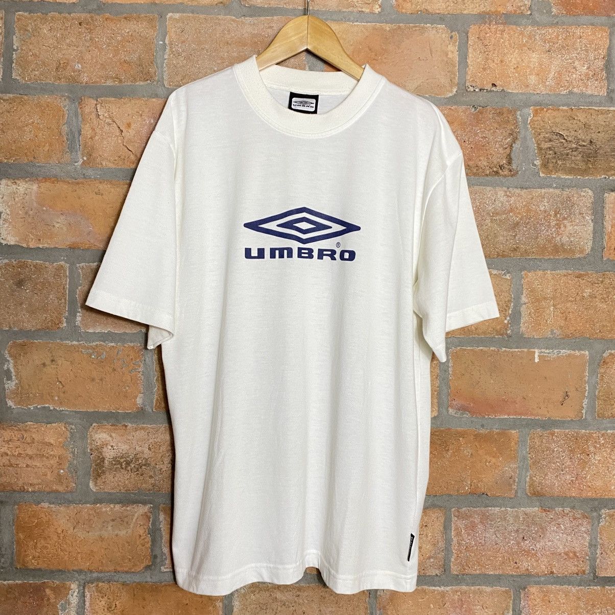Umbro UMBRO White Crew Neck Tee with Navy Logo Print Size US L / EU 52-54 / 3 - 1 Thumbnail