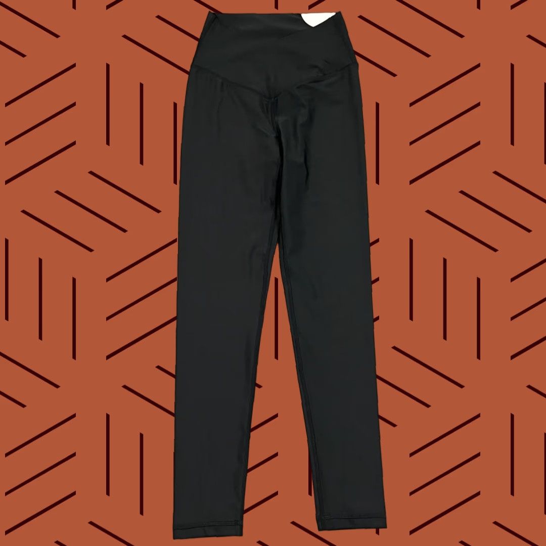 Vintage OFFLINE by AERIE Leggings Womens Small 25" Black Athletic Activewear Cropped Skinny 7/8 Pants Size 28" / US 6 / IT 42 - 1 Thumbnail
