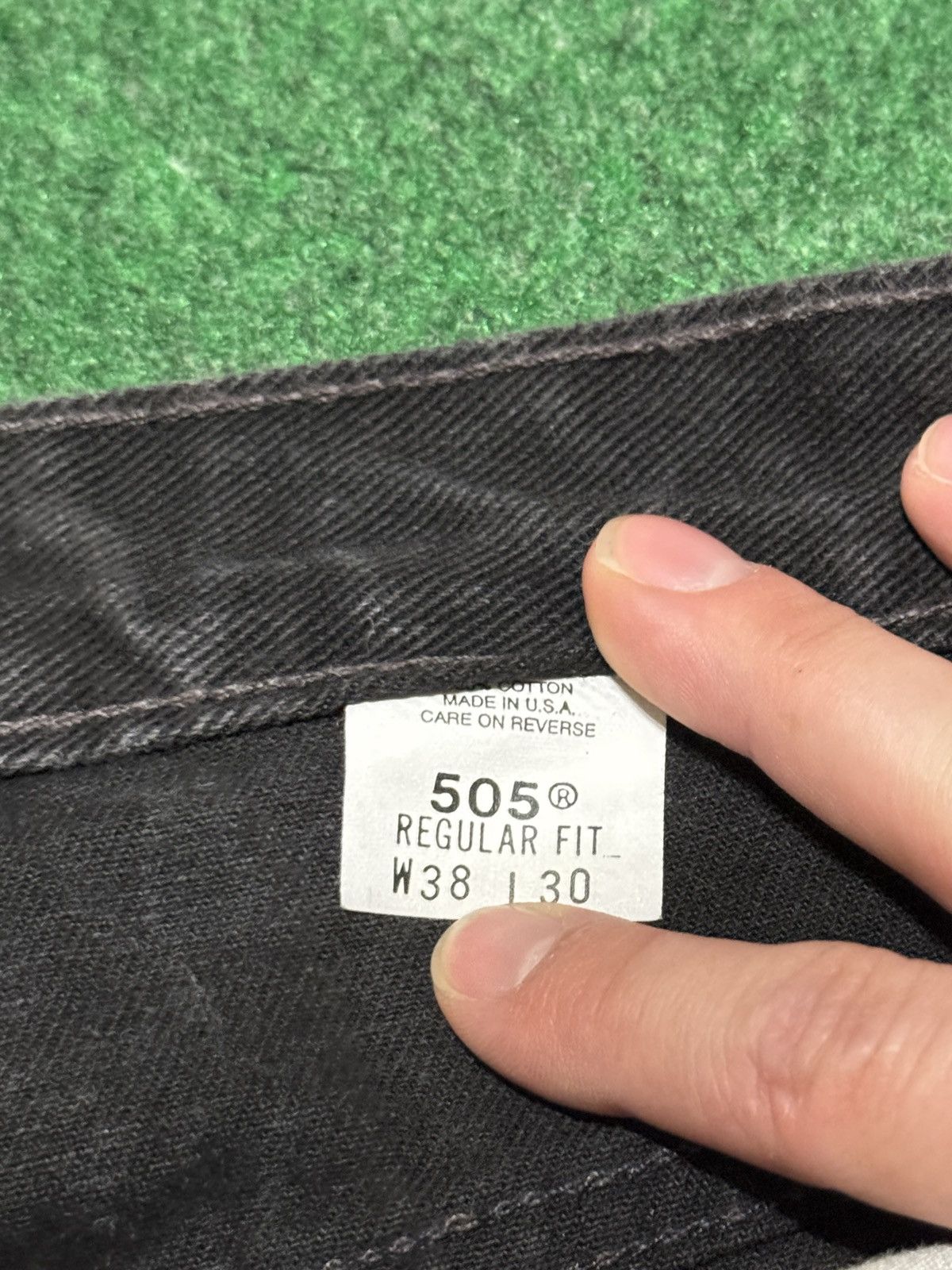 Levi's Vintage Clothing Vintage Levi’s 505 Straight Leg 38x30 Black Denim Jeans Size US 38 / EU 54 - 5 Thumbnail