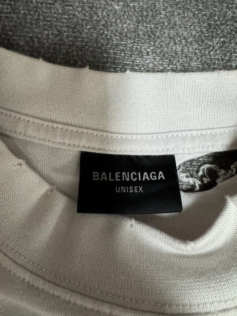 Balenciaga Balenciaga Balenciaga Distressed Short Sleeve T-Shirt-2506 Size US M / EU 48-50 / 2 - 3 Thumbnail