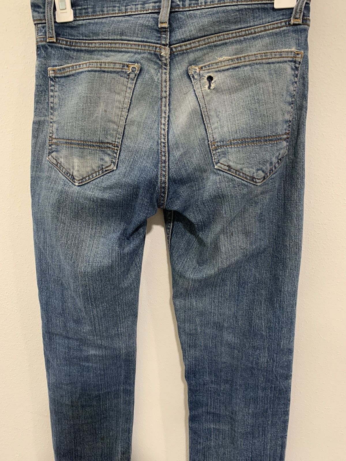 Arizona Jean Co. faded Arizona blue slim straight jeans Size US 29 - 9 Thumbnail