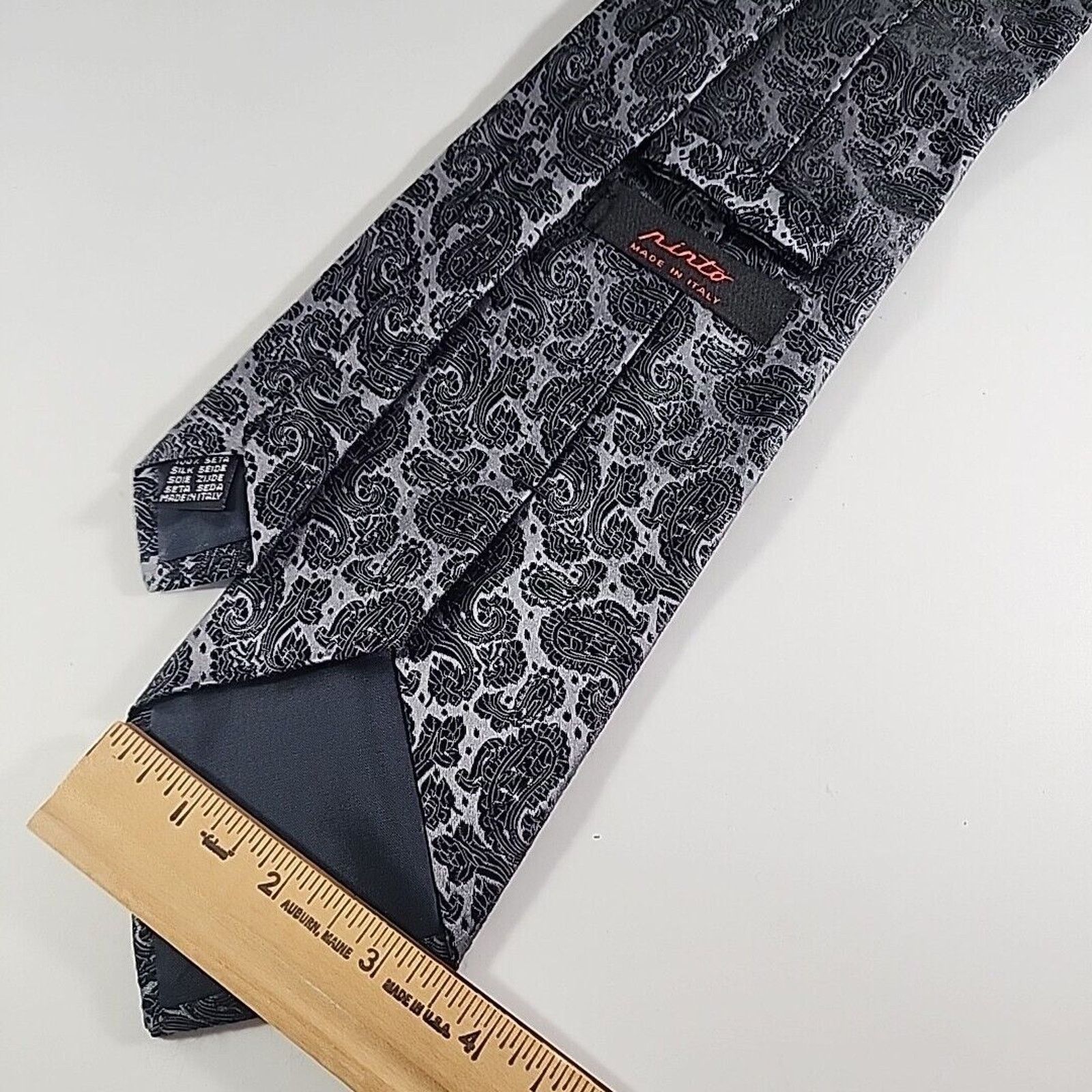 Vintage Ninto Silk Necktie, Gray Paisley - Italy - Like New Size ONE SIZE - 2 Thumbnail
