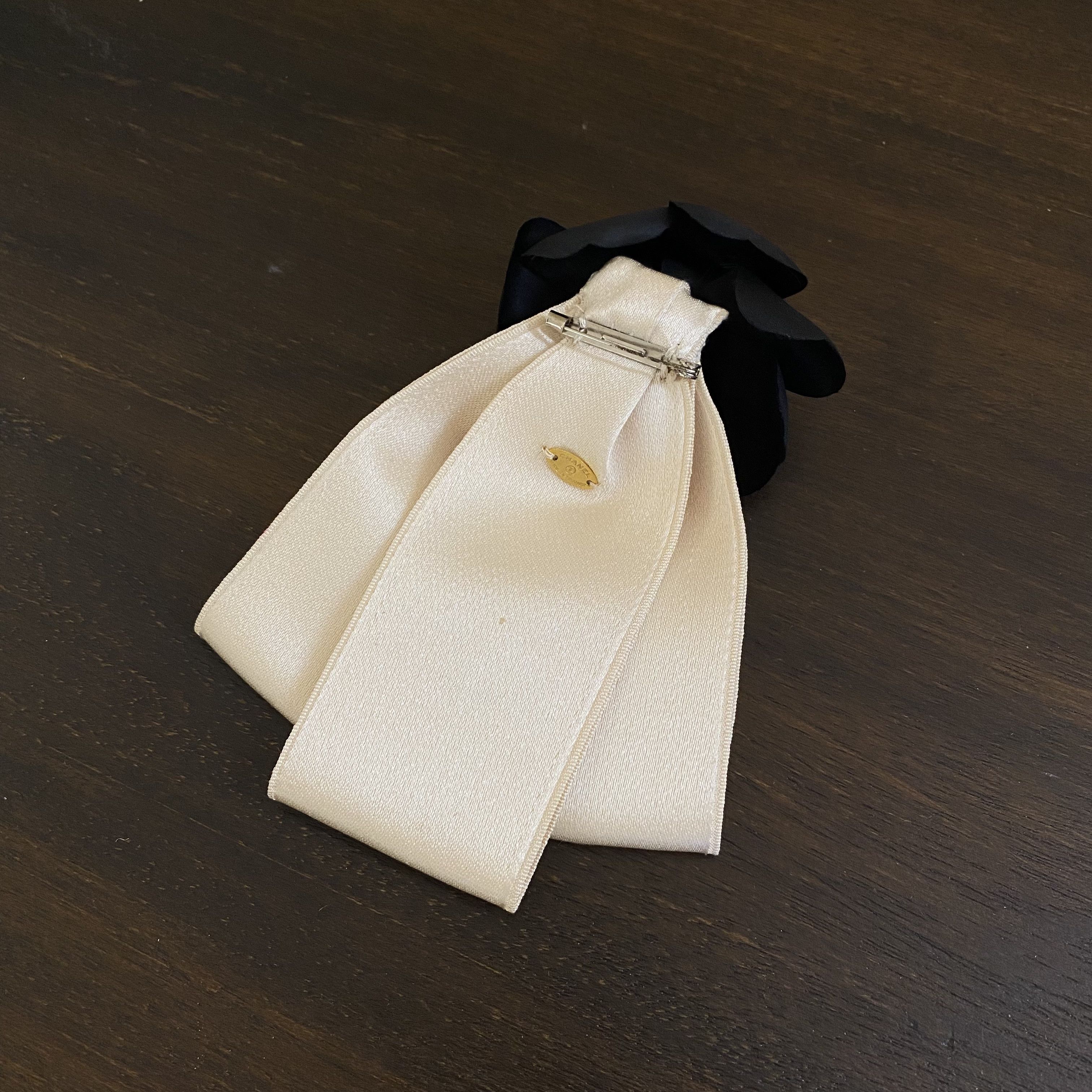 Chanel Chanel Camelia Silk Ribbon Brooch Size ONE SIZE - 4 Thumbnail