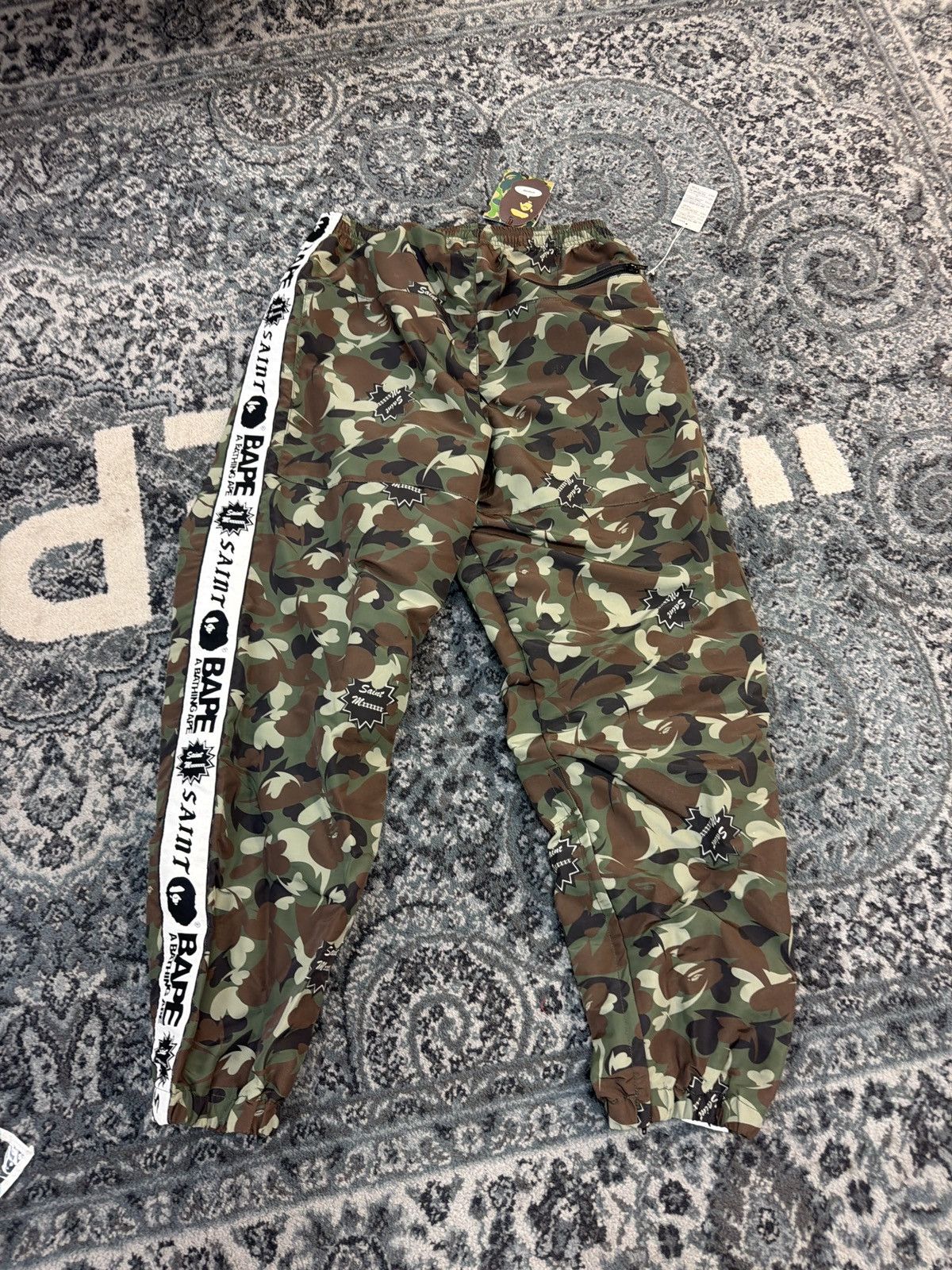 Bape × Saint Michael Saint Michael Bape dark green camo track pants Size US 36 / EU 52 - 2 Thumbnail