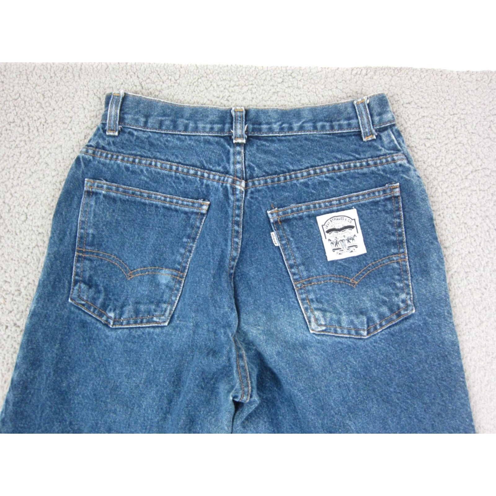 Levi's VINTAGE Levi's Jeans Womens 26x33 Blue Denim Straight Leg White Tab Dark Wash Jeans Womens 90s Mens Ladies? Size 26" / US 2 / IT 38 - 2 Thumbnail