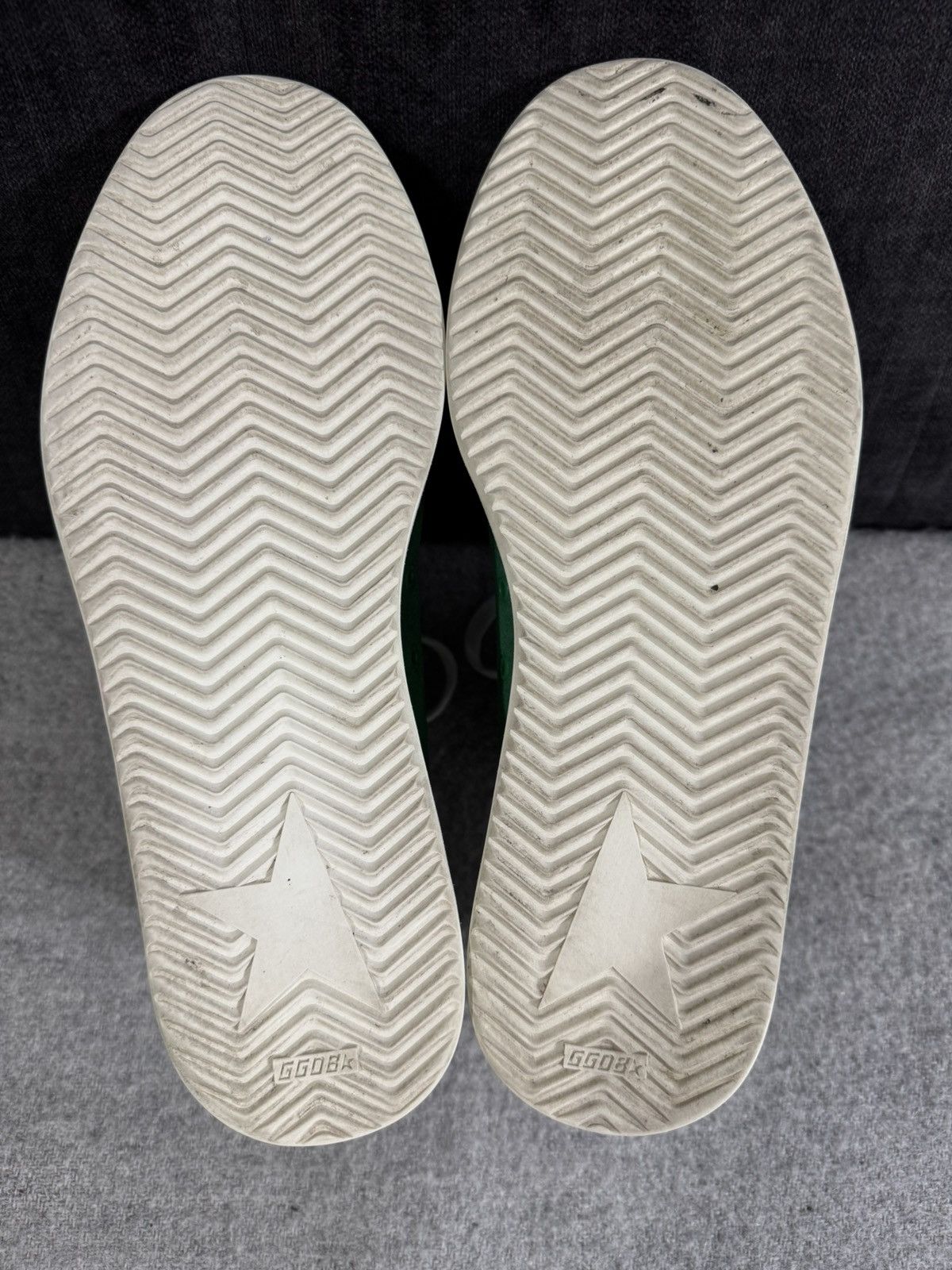 Golden Goose Golden Goose Starter Green Suede Low Top Sneakers size 39 Size US 9 / IT 39 - 12 Thumbnail
