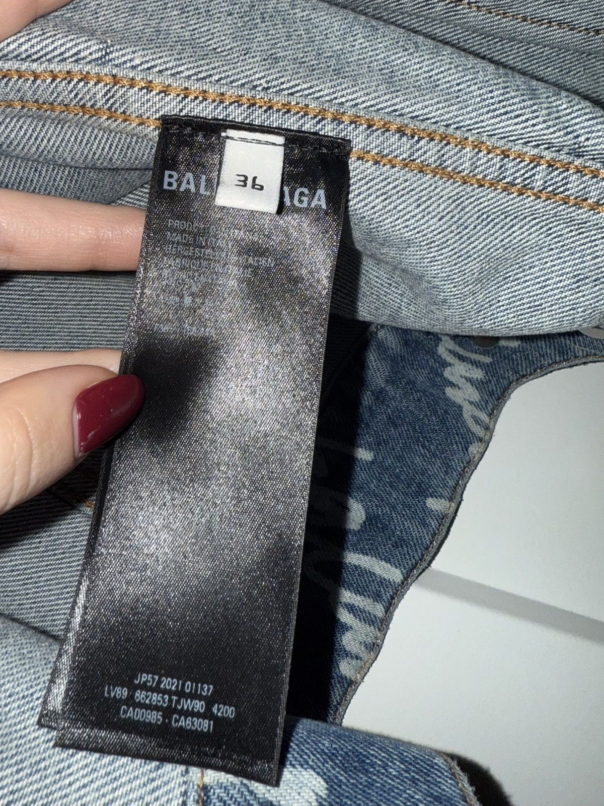 Balenciaga Balenciaga Bell-Sleeve Denim Jacket In Logo Print Size S / US 4 / IT 40 - 11 Thumbnail
