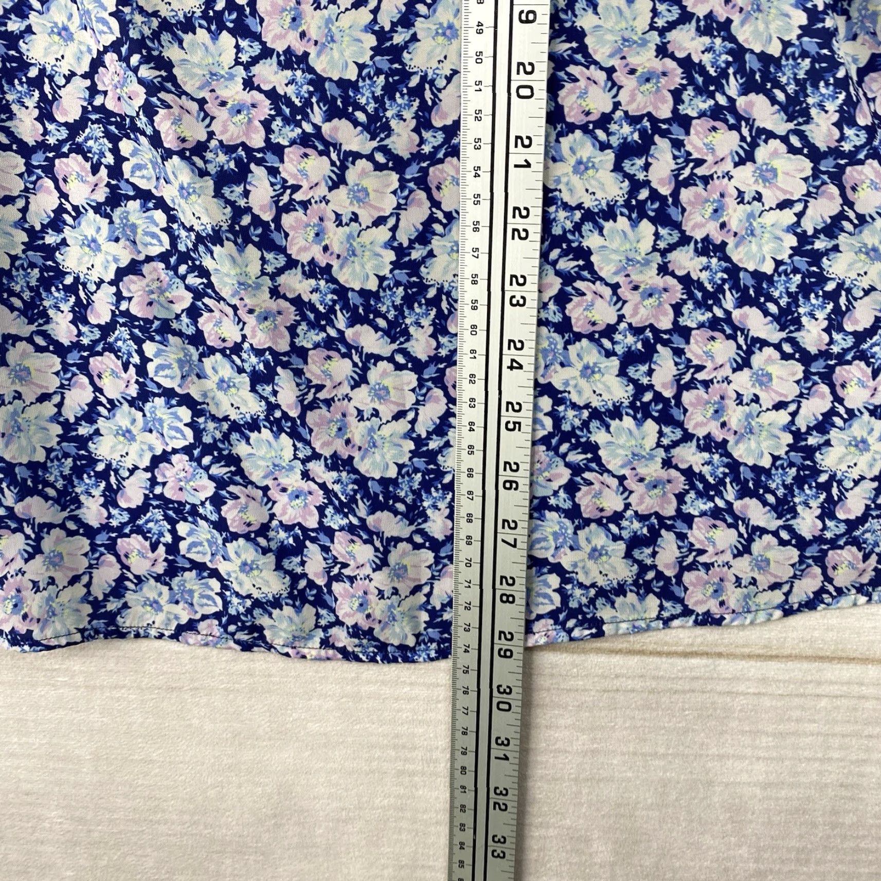 Vintage Skies are Blue Skies are Blue Top Womens 2X Curvy Floral Short Sleeve V Neck Blouse Blue Bohemian 2X Womens Size XXL / US 16-18 / IT 52-54 - 6 Thumbnail