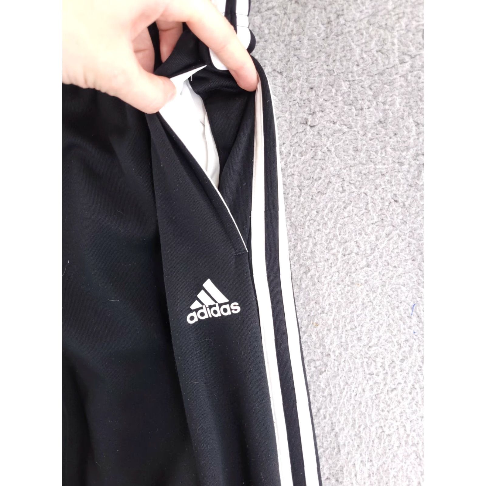 Adidas Adidas Relaxed Fit Sweatpants Mens Small 31" Inseam Black White Sweatpants Mens Small 31 Inseam Black White Adidas Size US 29 - 3 Thumbnail
