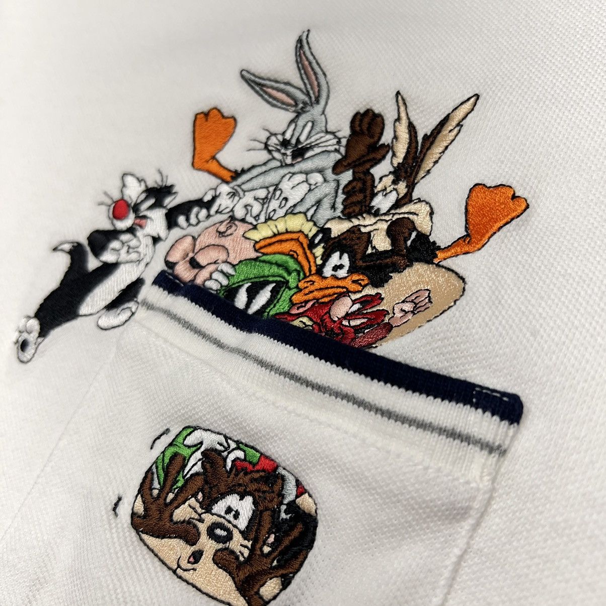 Vintage × Warner Bros VTG Looney Tunes Shirt White Warner Bros Pocket Embroidered Size US L / EU 52-54 / 3 - 3 Thumbnail